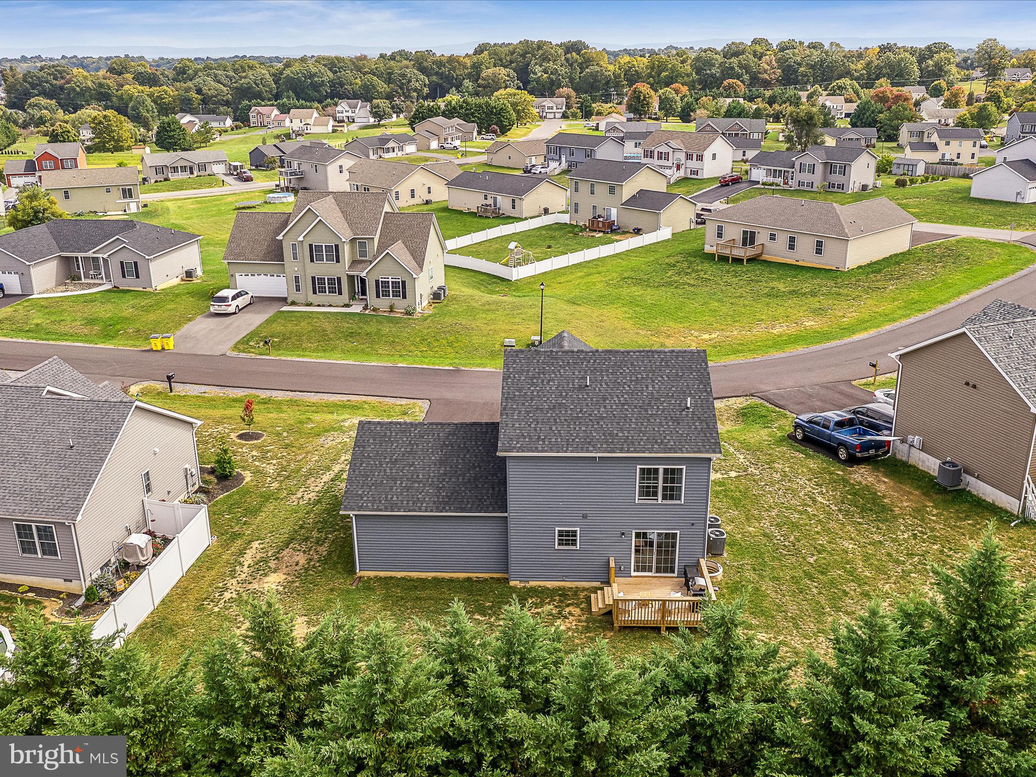 PEBBLE RIDGE - Residential