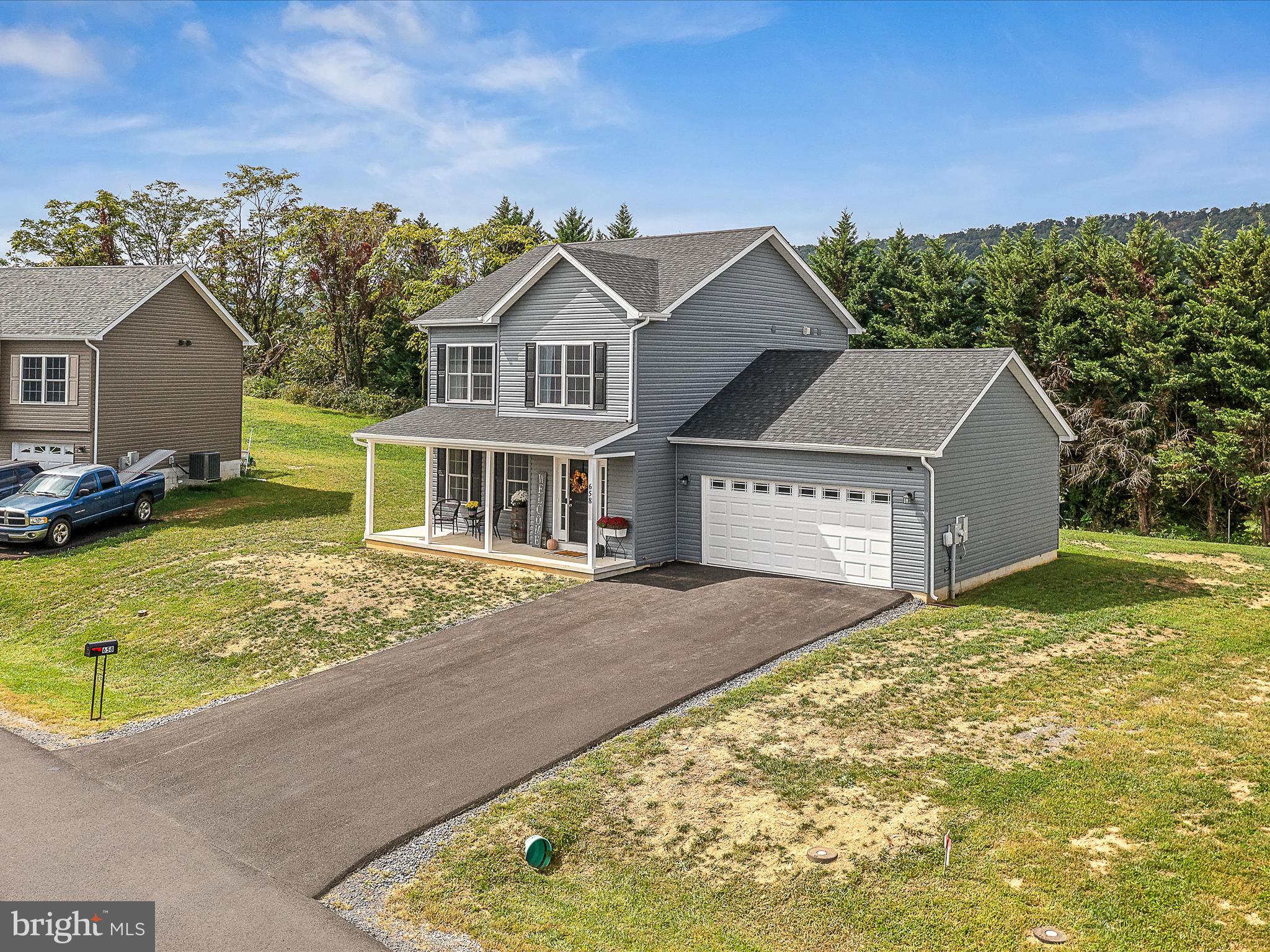 PEBBLE RIDGE - Residential