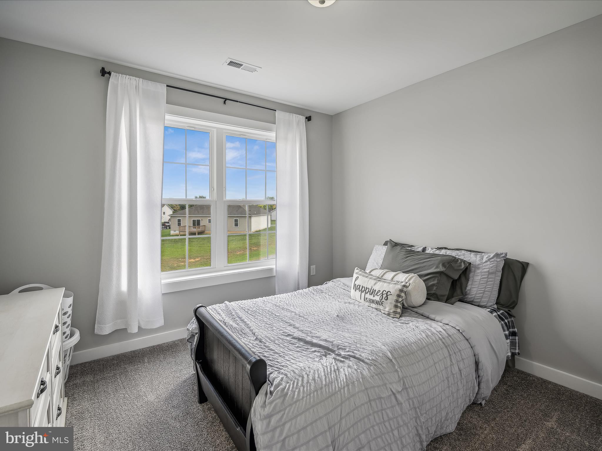 PEBBLE RIDGE - Residential