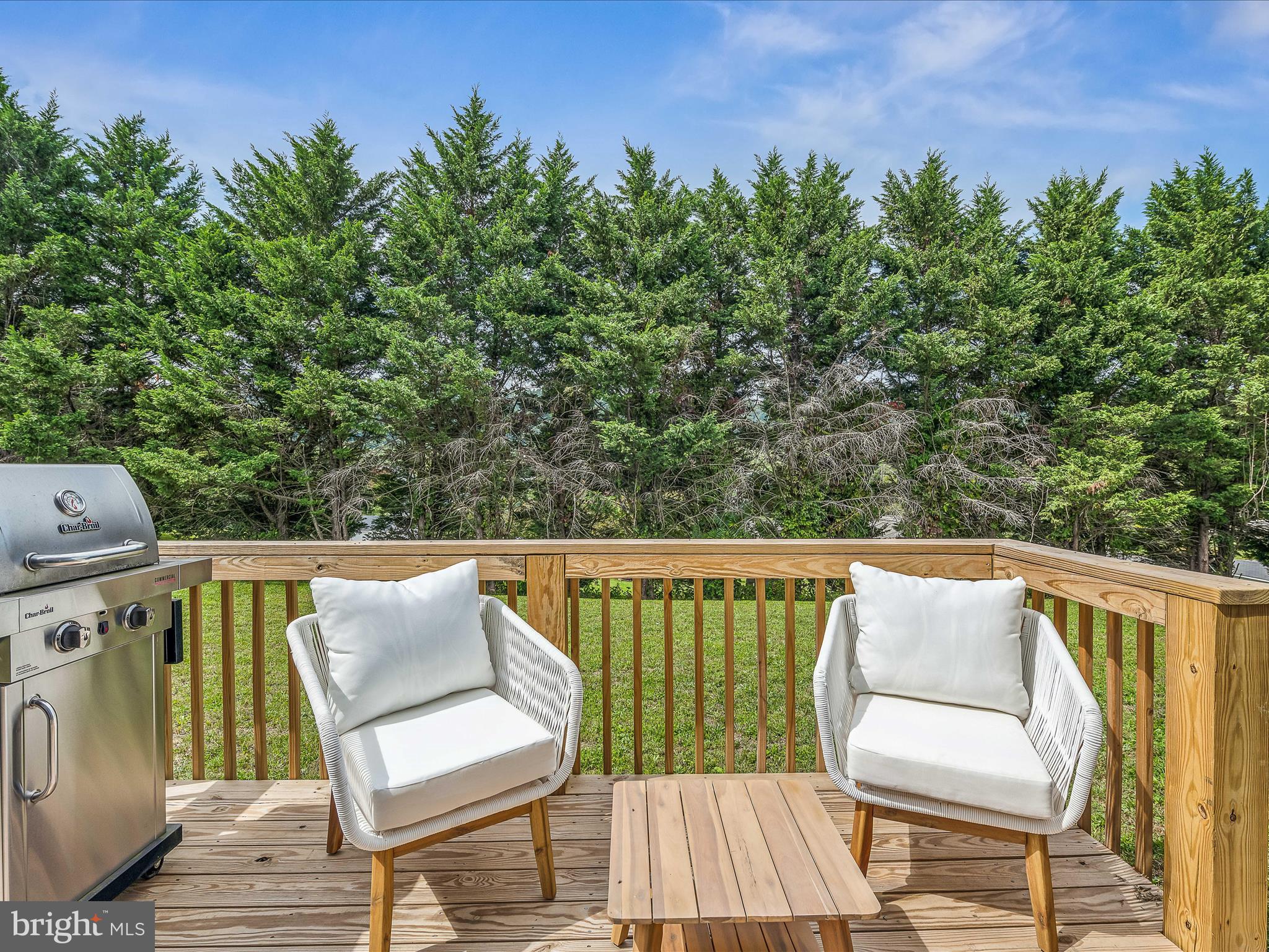 PEBBLE RIDGE - Residential