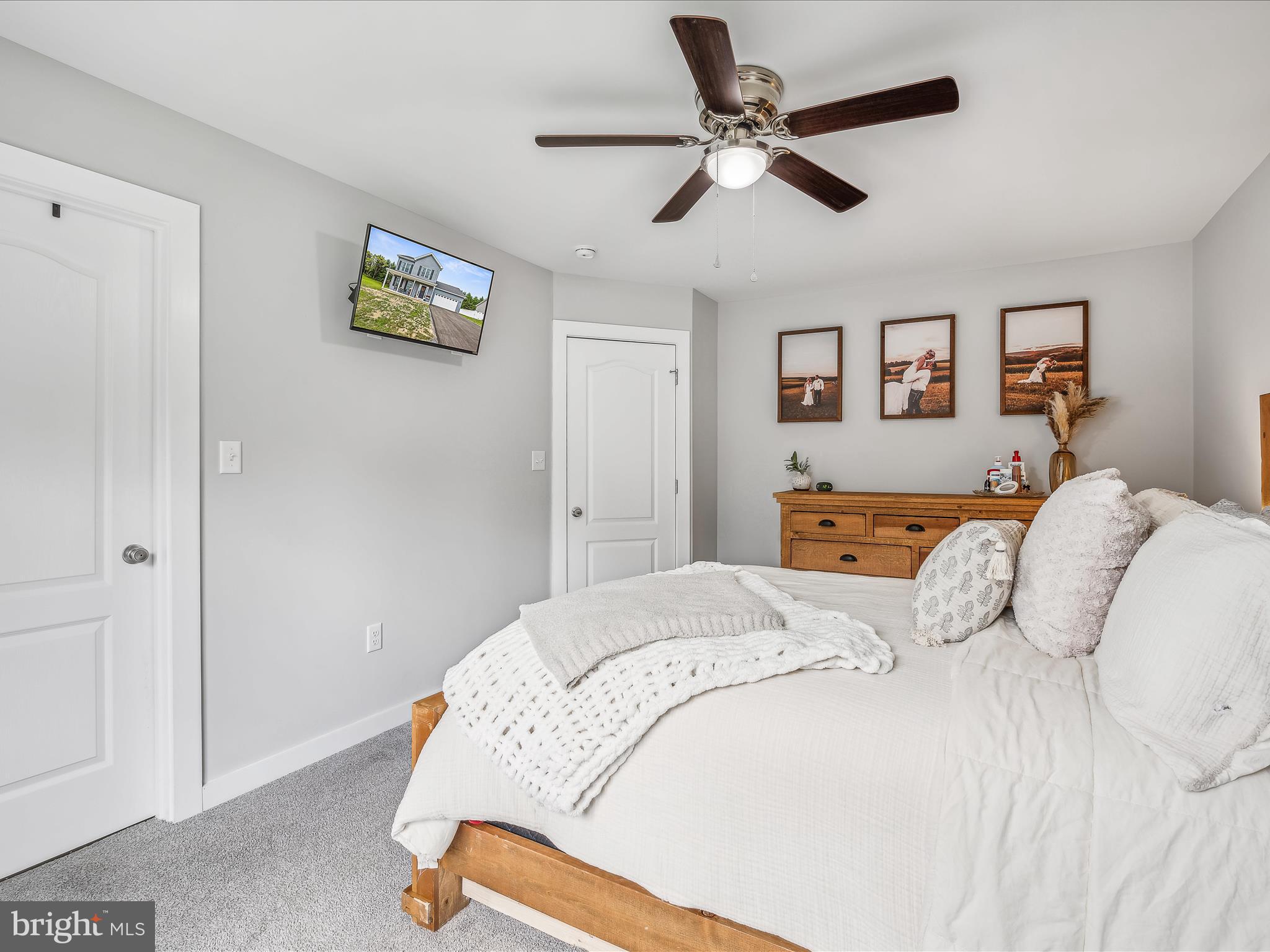 PEBBLE RIDGE - Residential