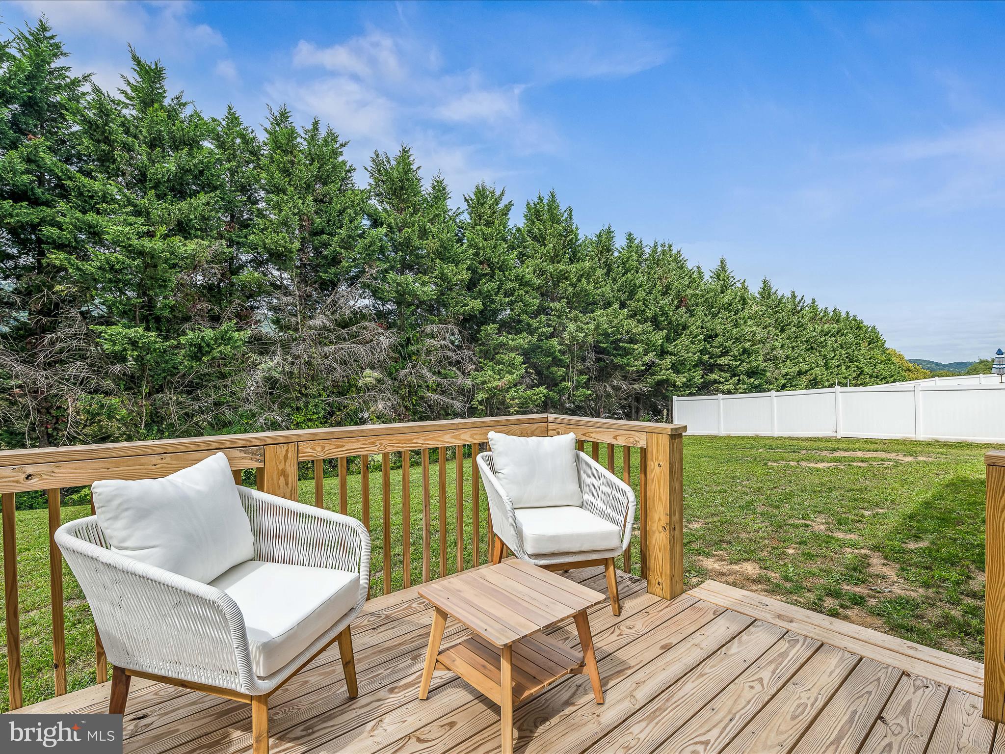 PEBBLE RIDGE - Residential