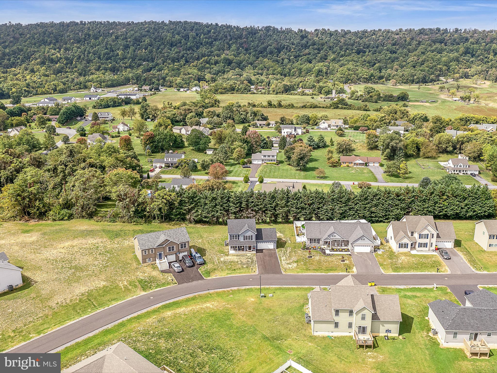 PEBBLE RIDGE - Residential