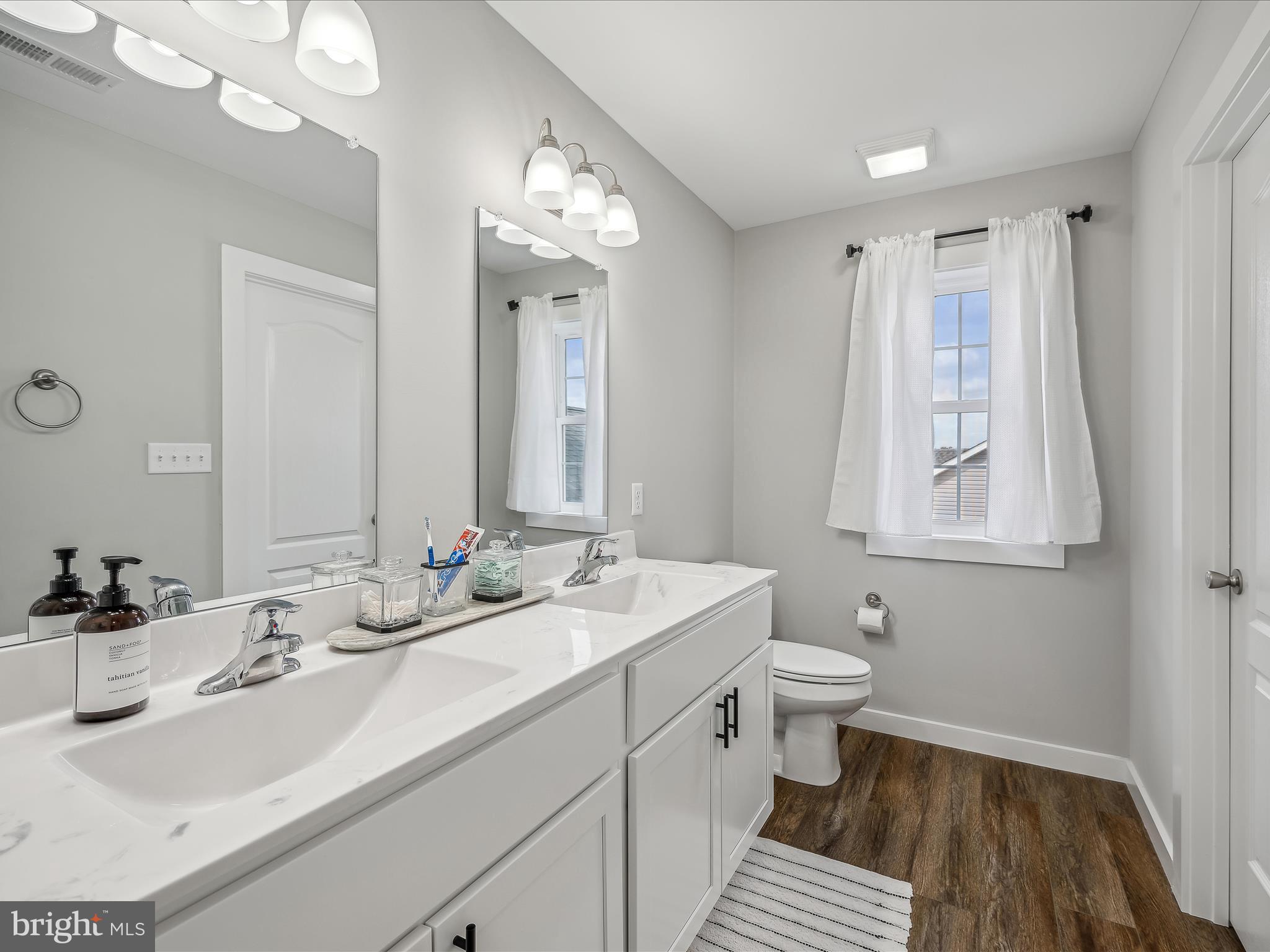 PEBBLE RIDGE - Residential