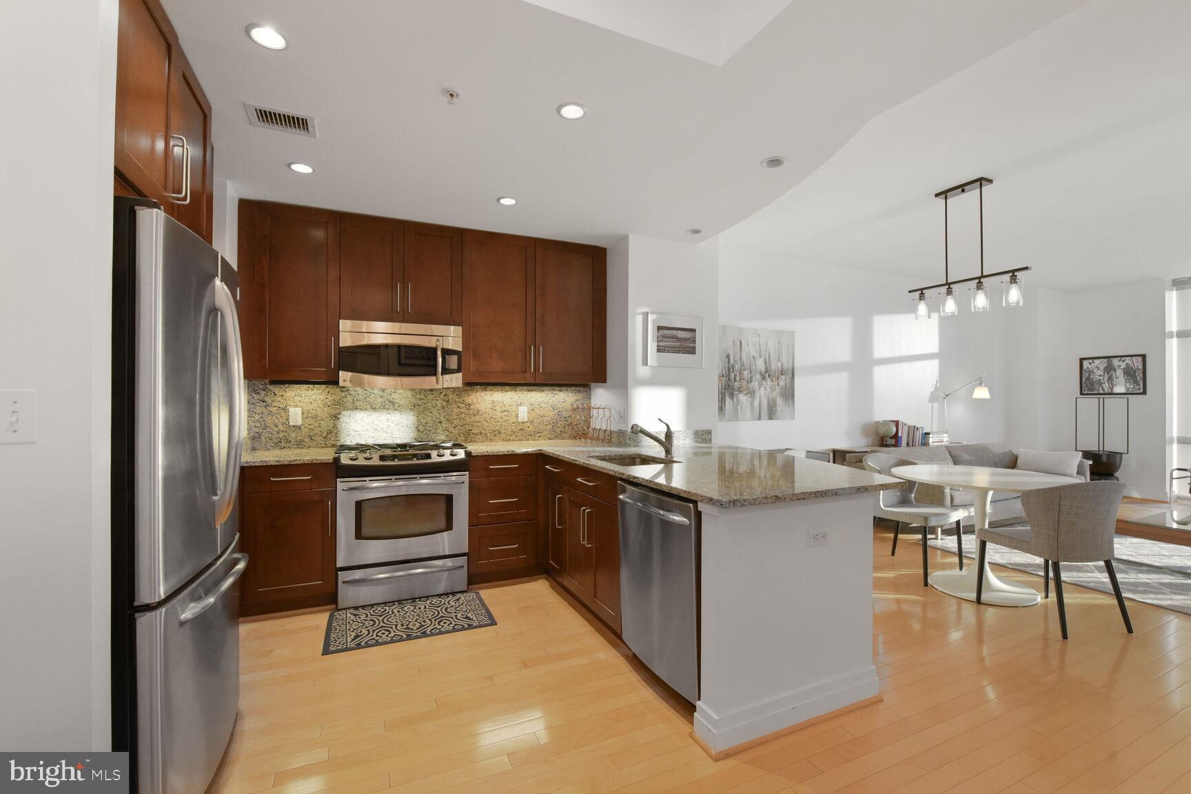 8220 CRESTWOOD HEIGHTS DRIVE 1618