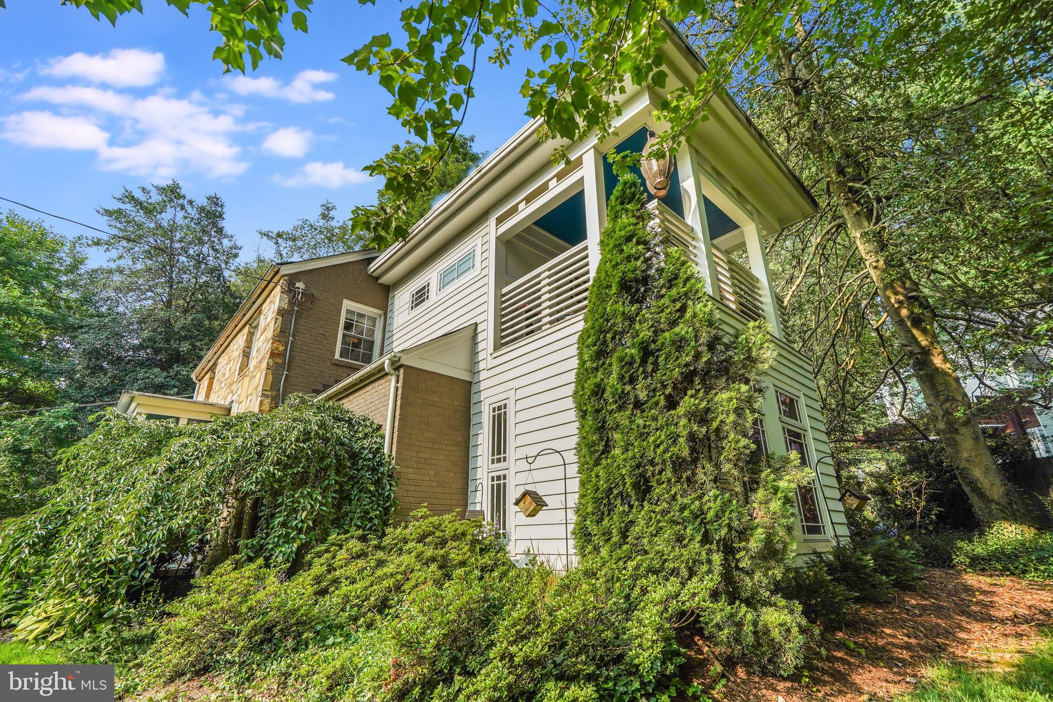 LORCOM GROVE - Residential