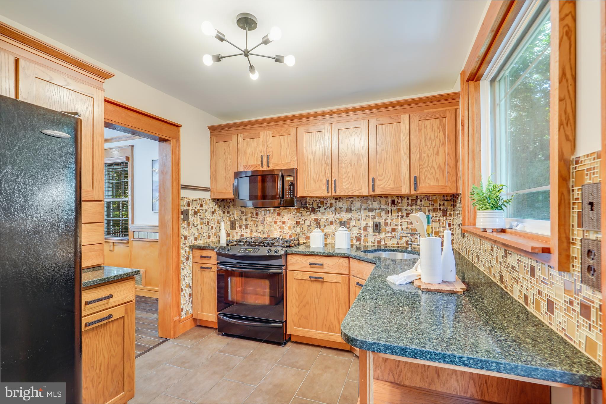 LORCOM GROVE - Residential