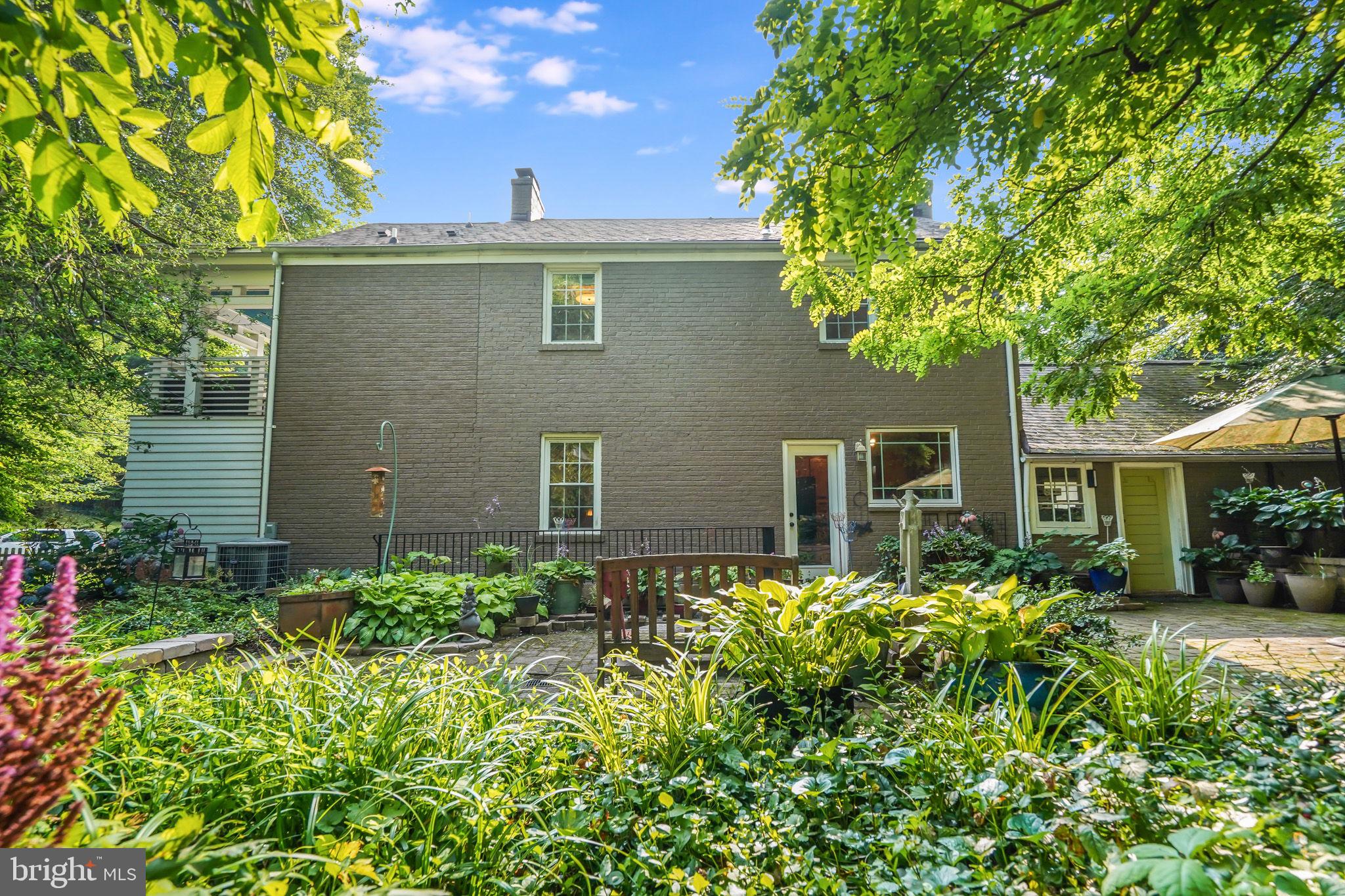 LORCOM GROVE - Residential