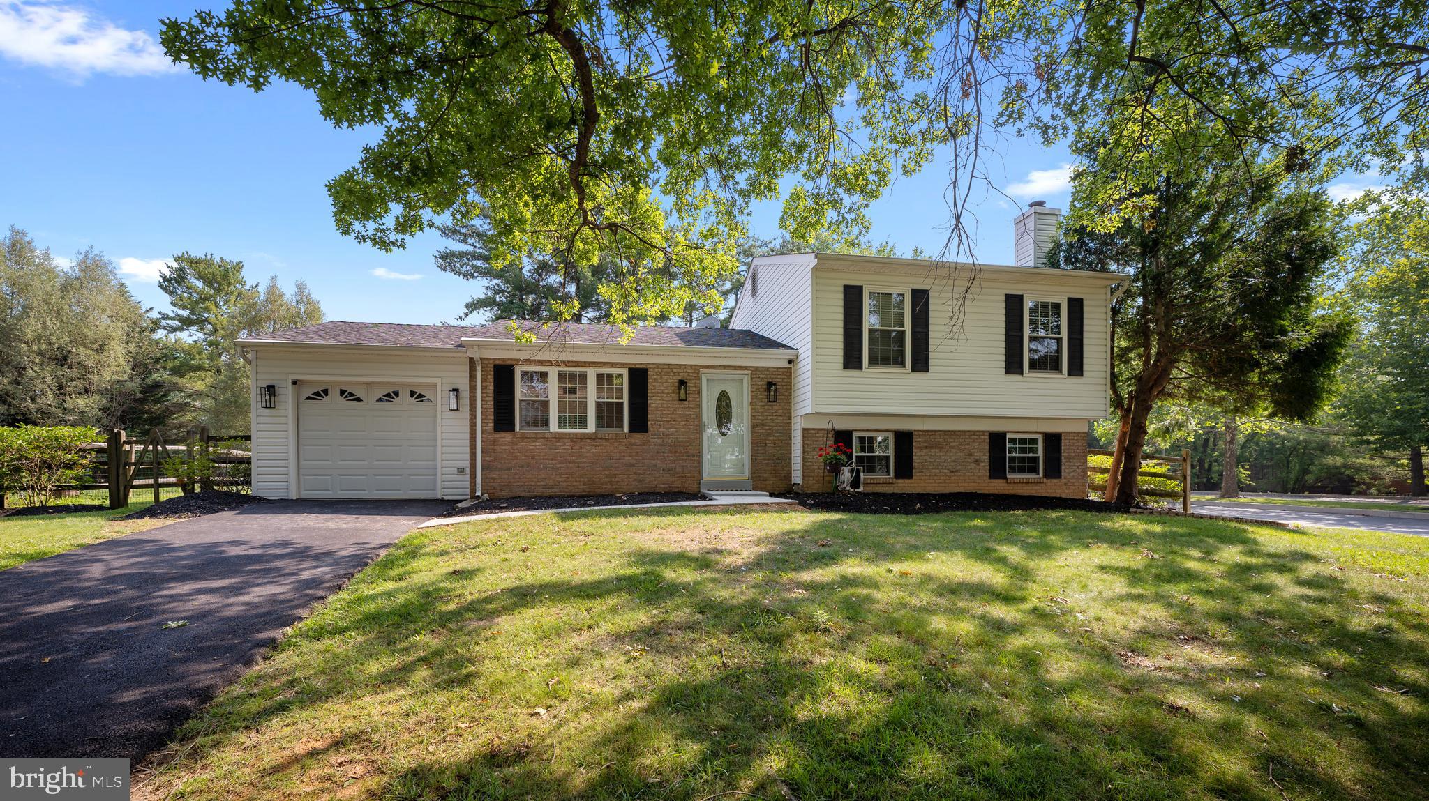 CHURCHILL TOWN SECTOR - Residential