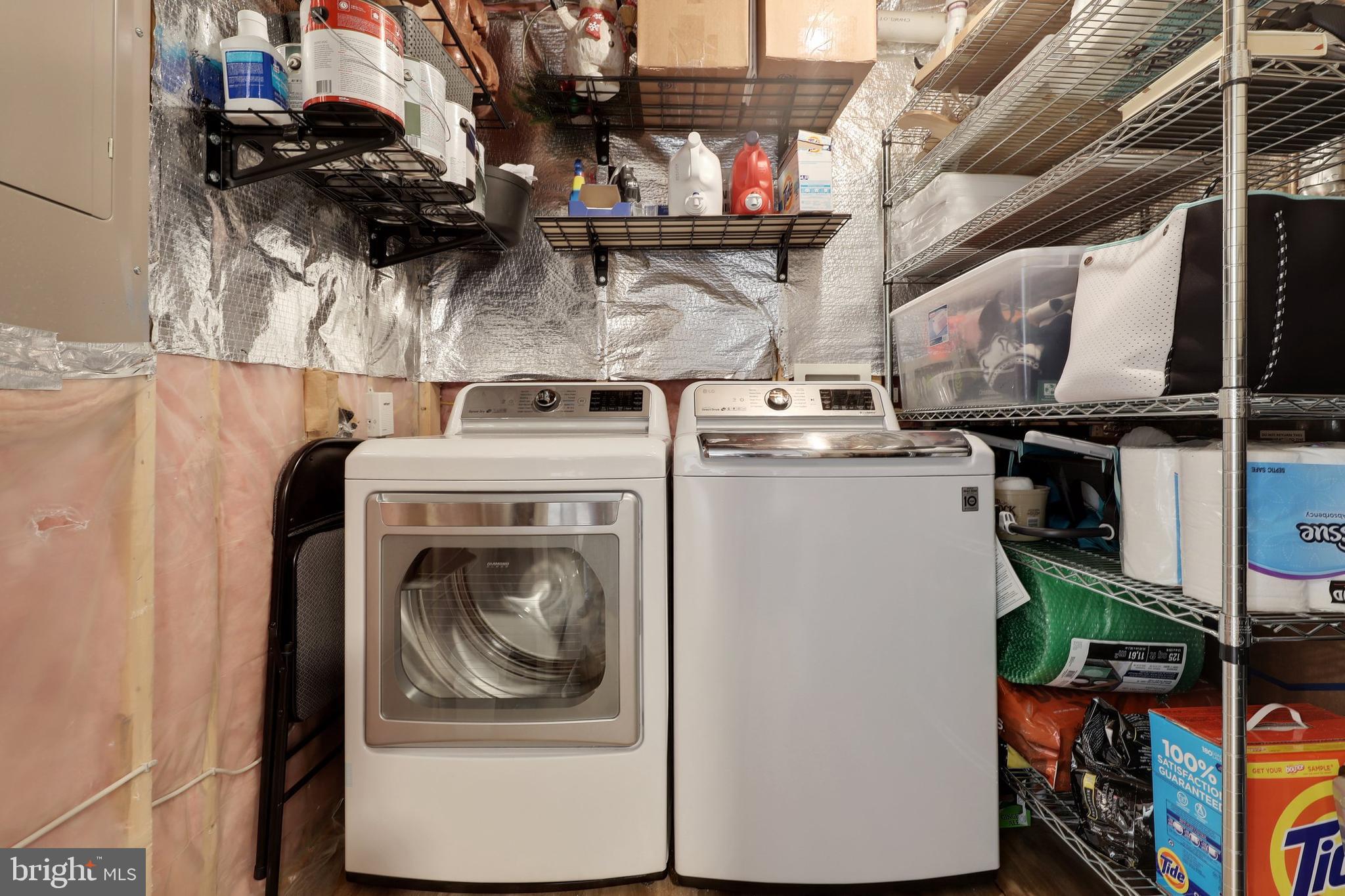 RIVERSIDE STATION - Residential