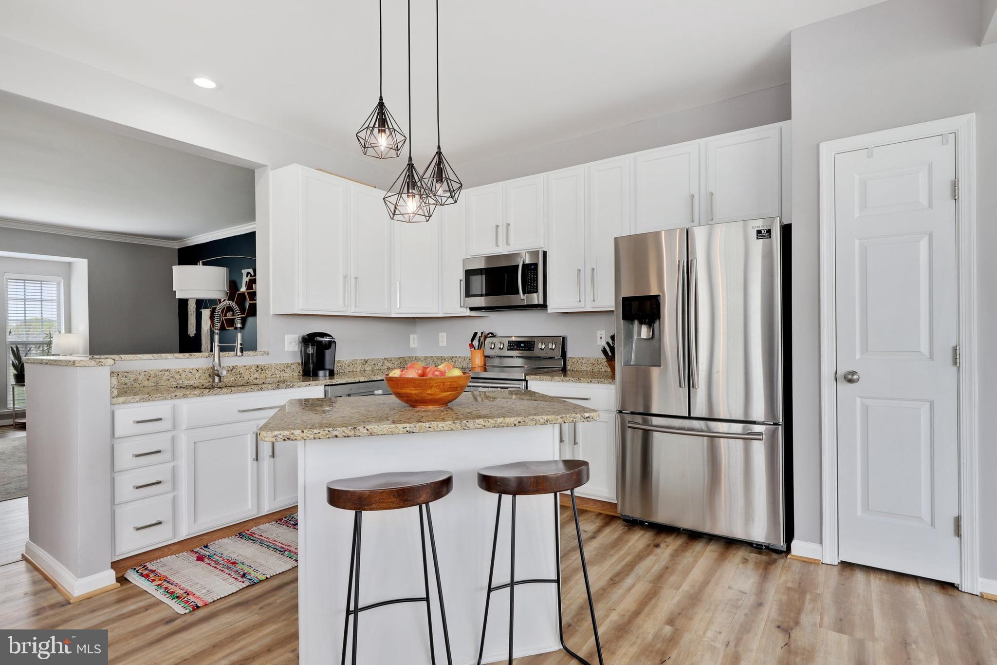 RIVERSIDE STATION - Residential