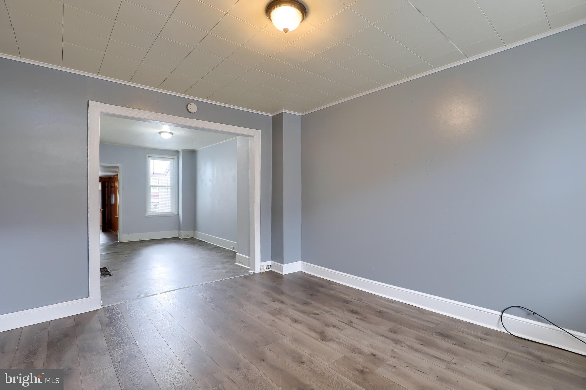 COLUMBIA - Residential