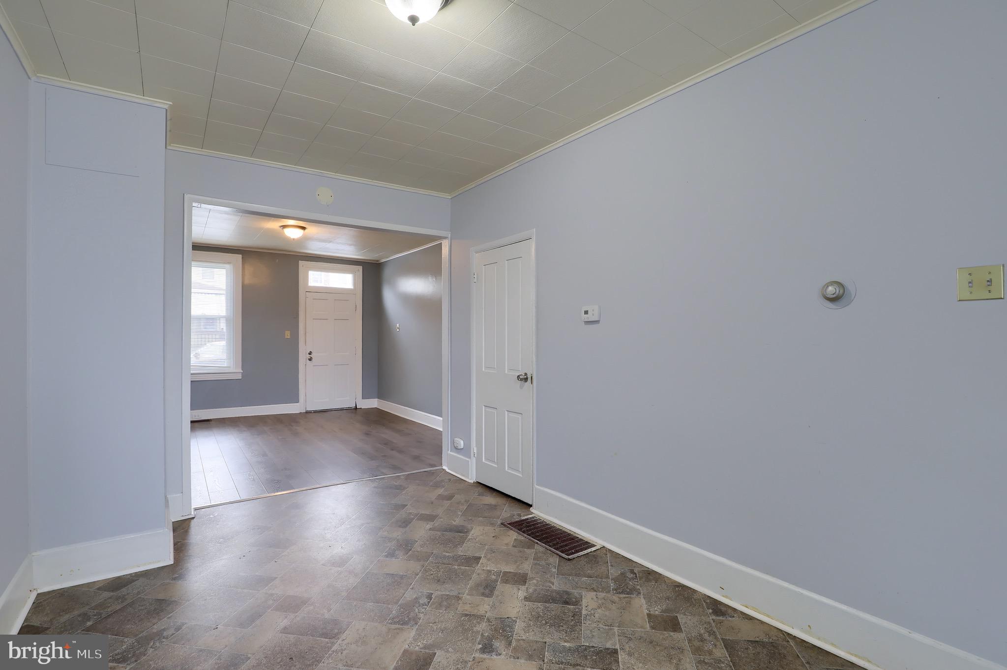 COLUMBIA - Residential