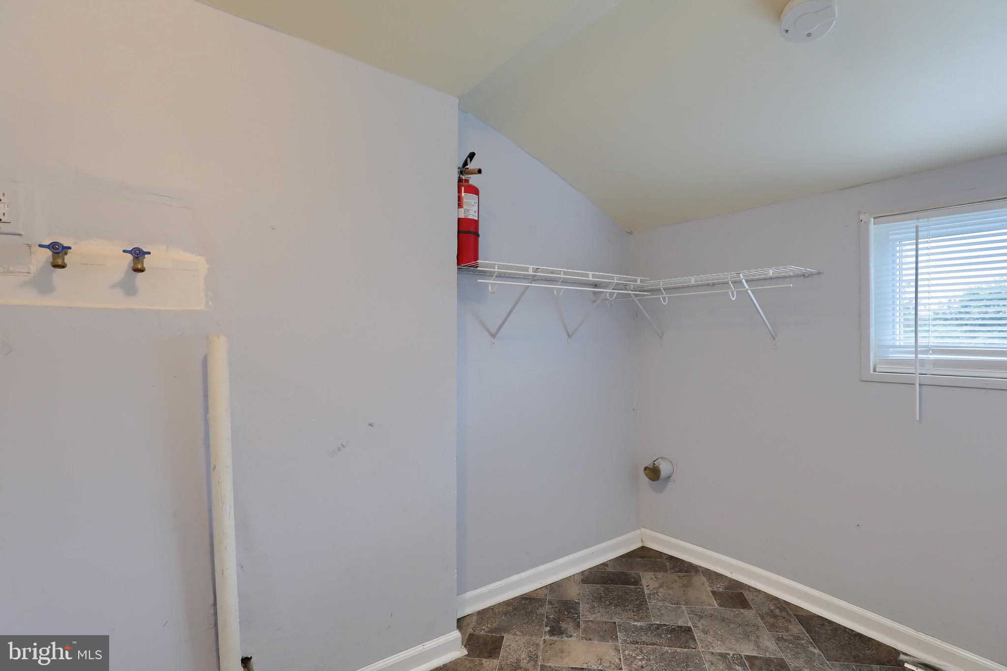 COLUMBIA - Residential