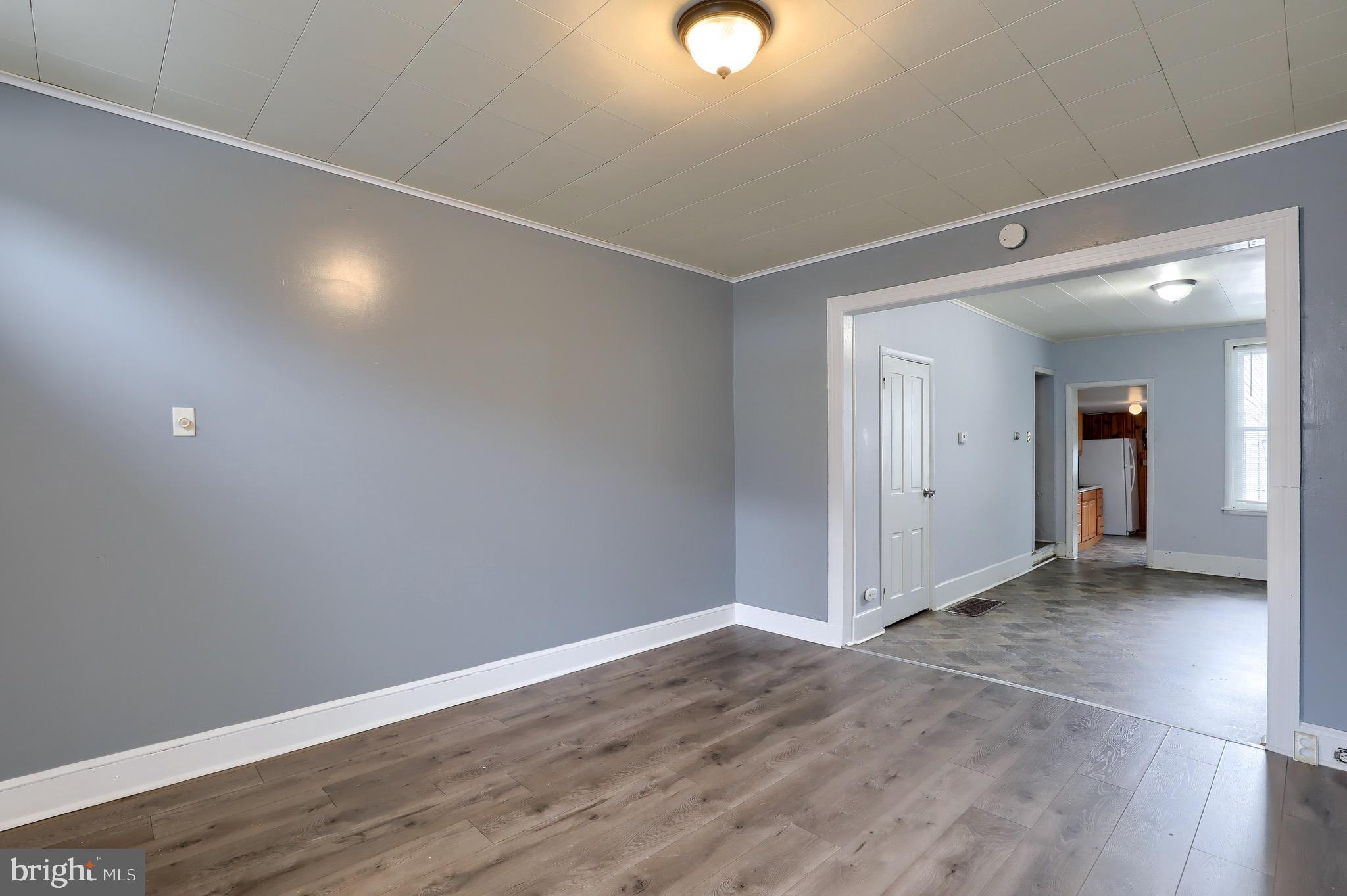 COLUMBIA - Residential