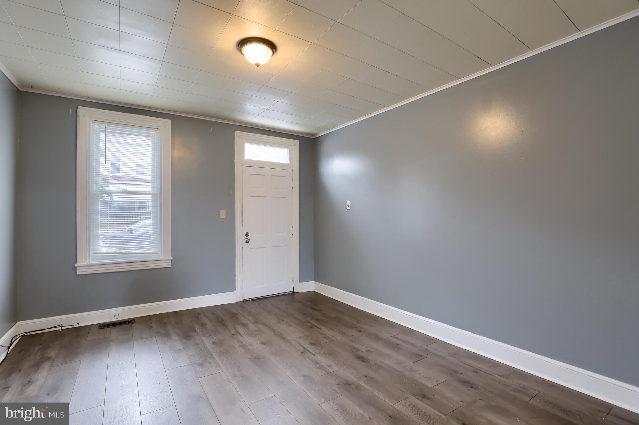 COLUMBIA - Residential