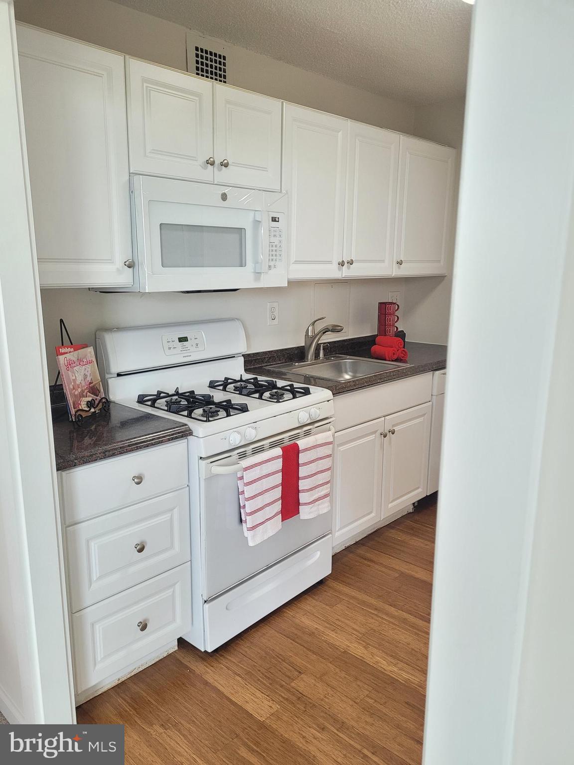 PARK PLACE - Residential Lease