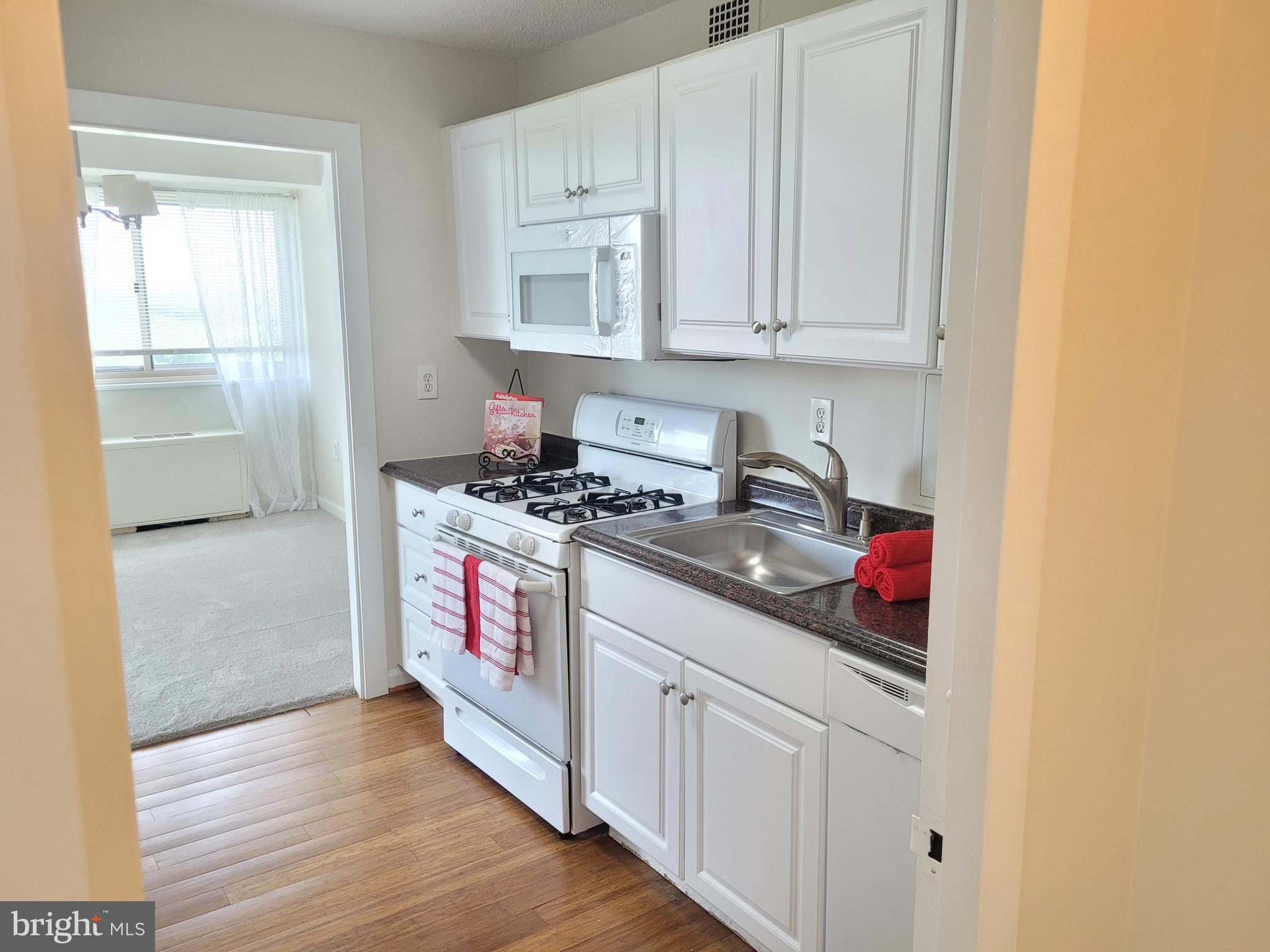 PARK PLACE - Residential Lease