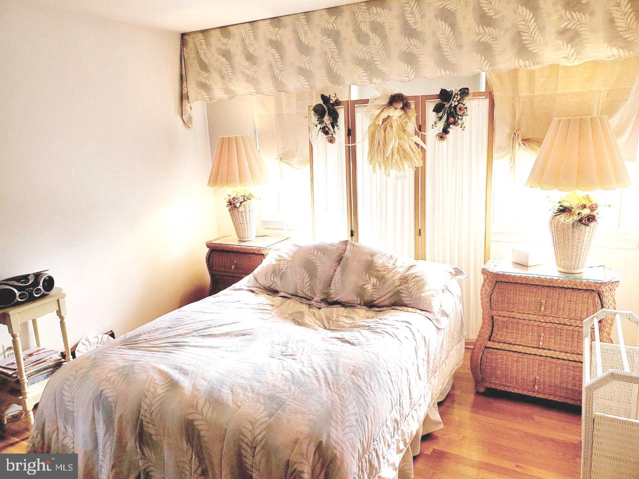 MILL CREEK TOWNE - Residential