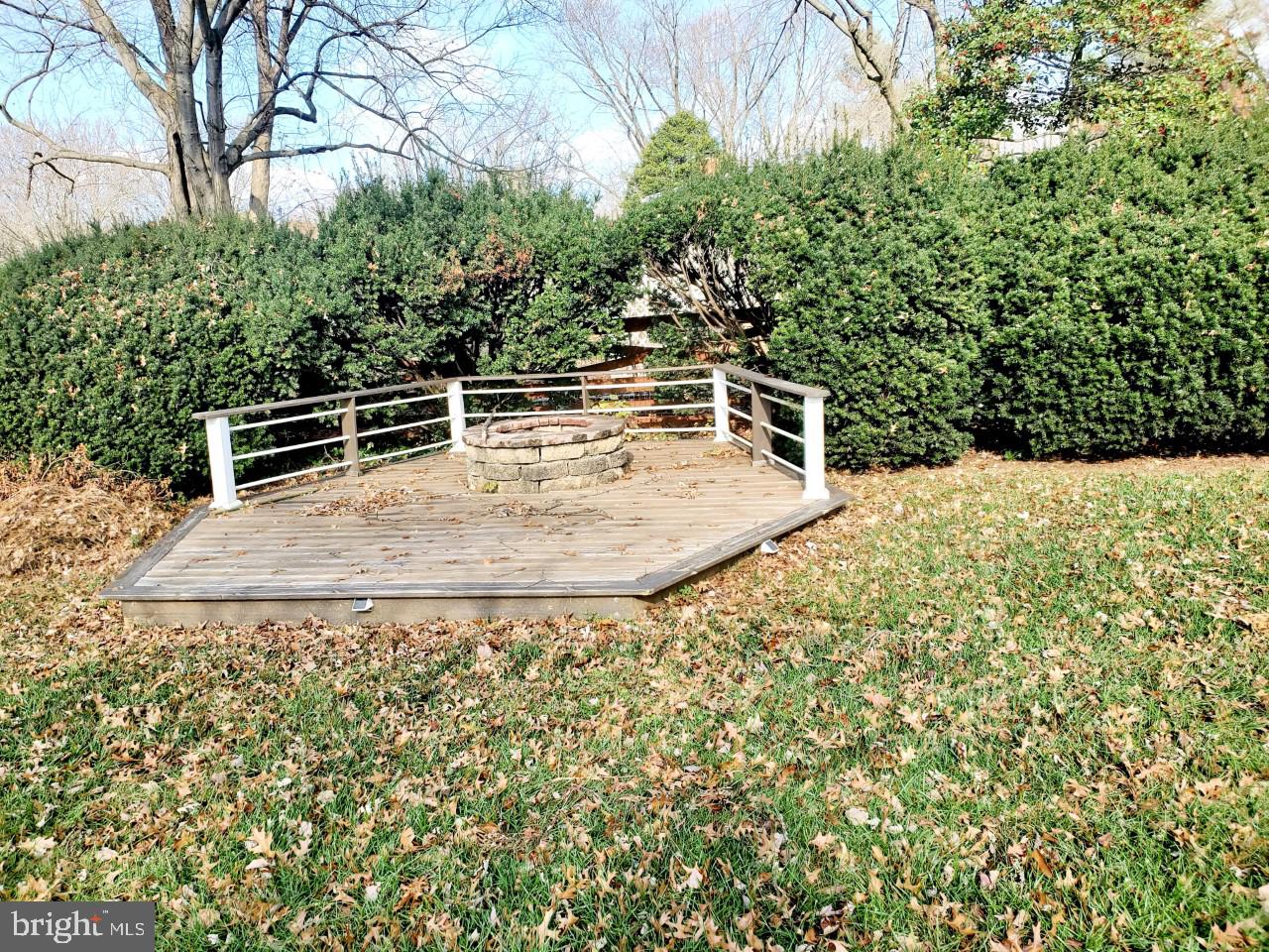 MILL CREEK TOWNE - Residential