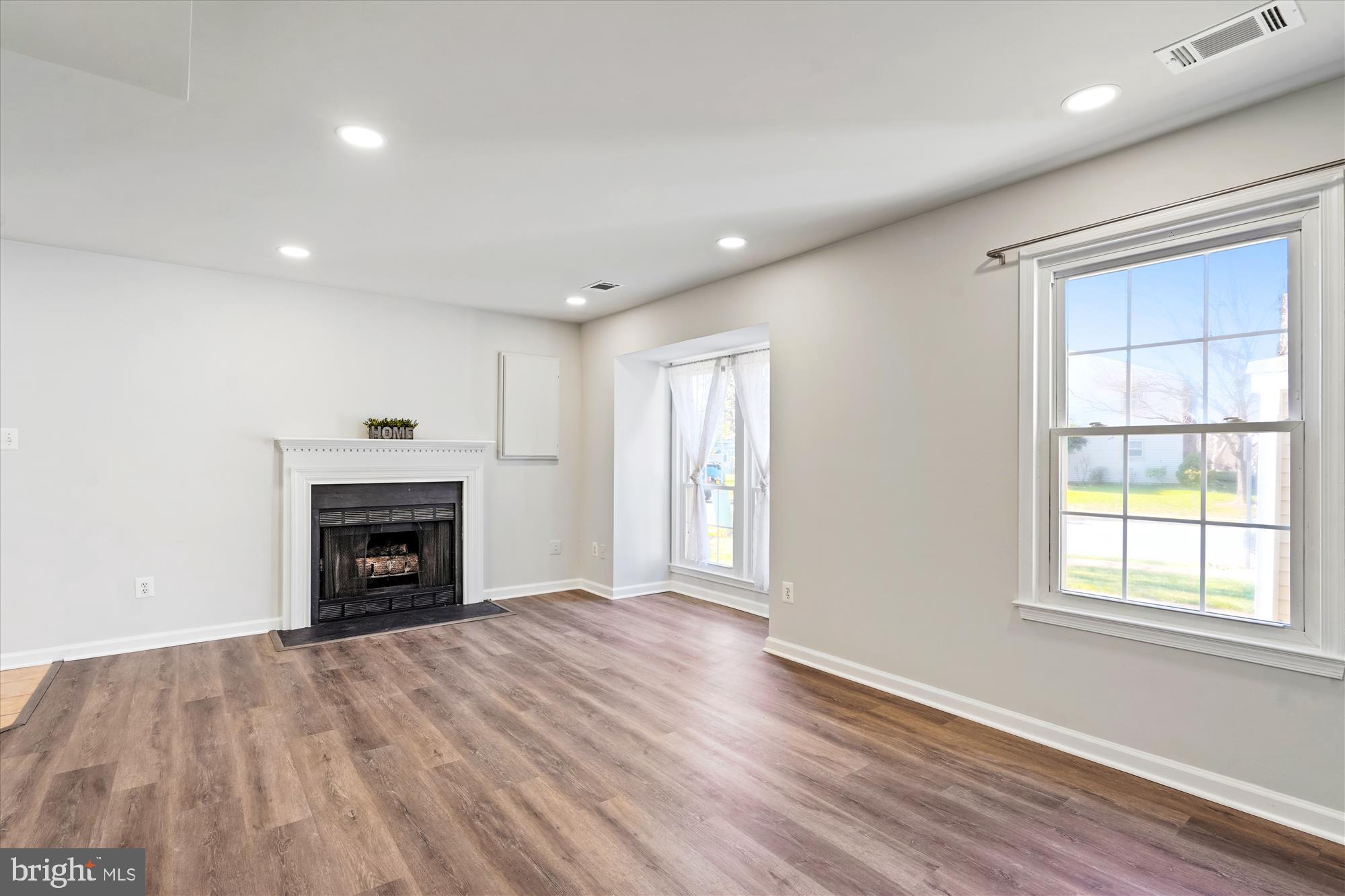 NEWGATE - Residential Lease