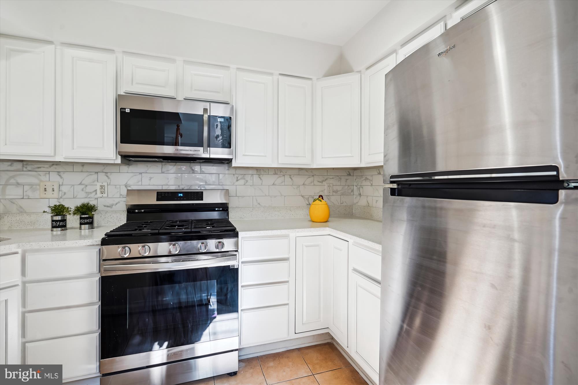 NEWGATE - Residential Lease