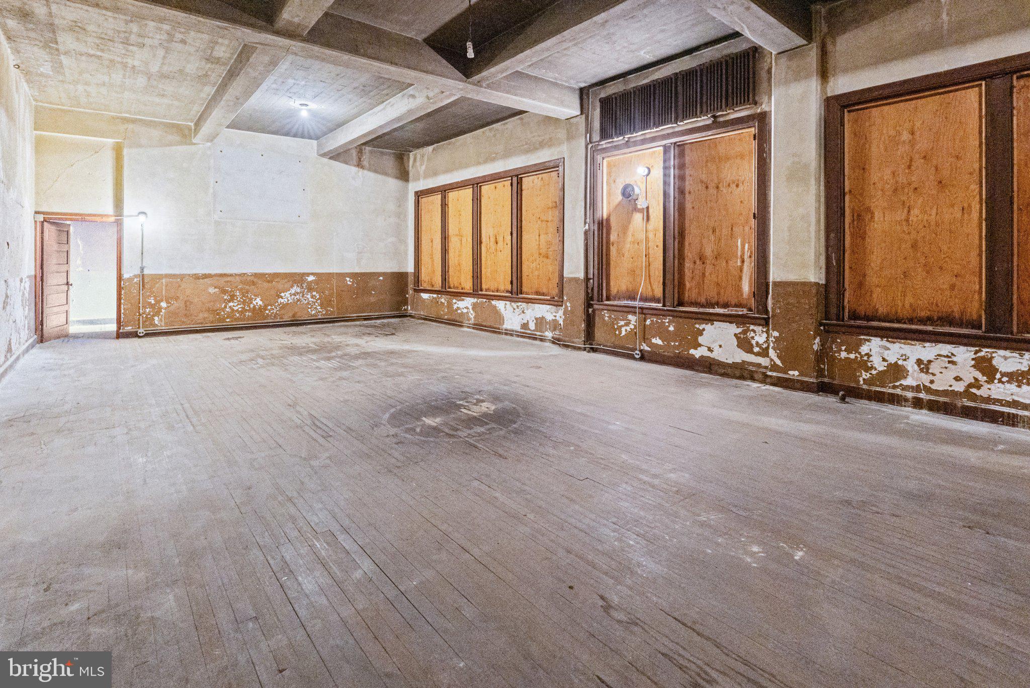 BOLTON HILL HISTORIC DISTRICT - Commercial Sale