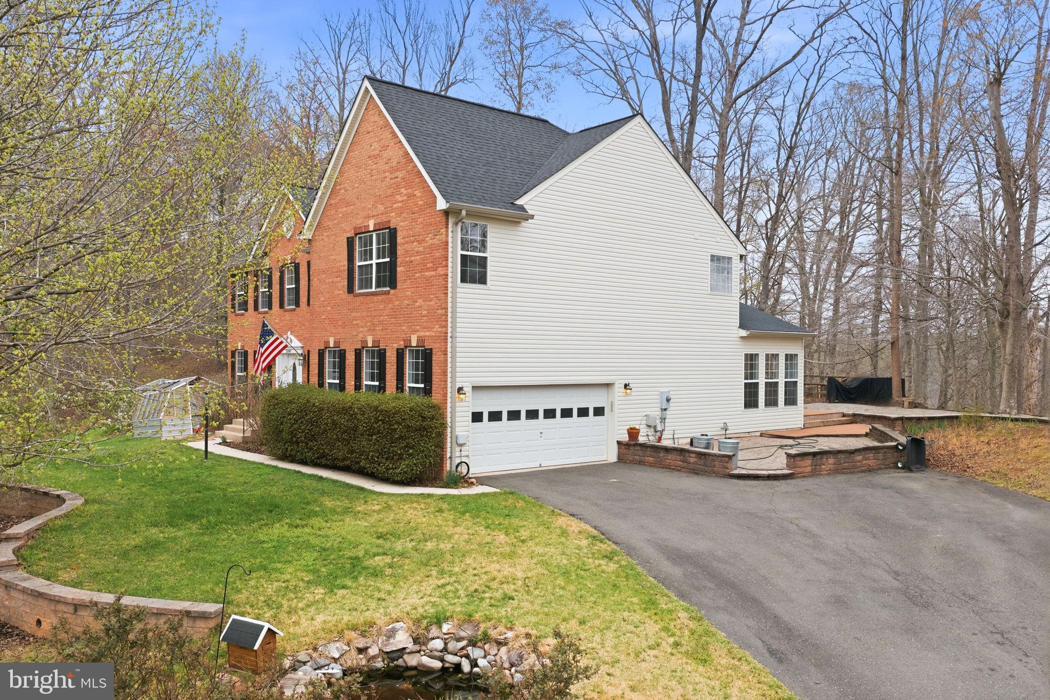 BALLANTRAE ESTATES - Residential