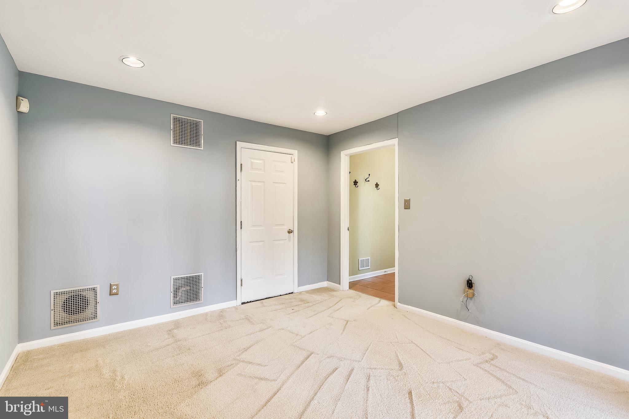 WALNEY VILLAGE - Residential