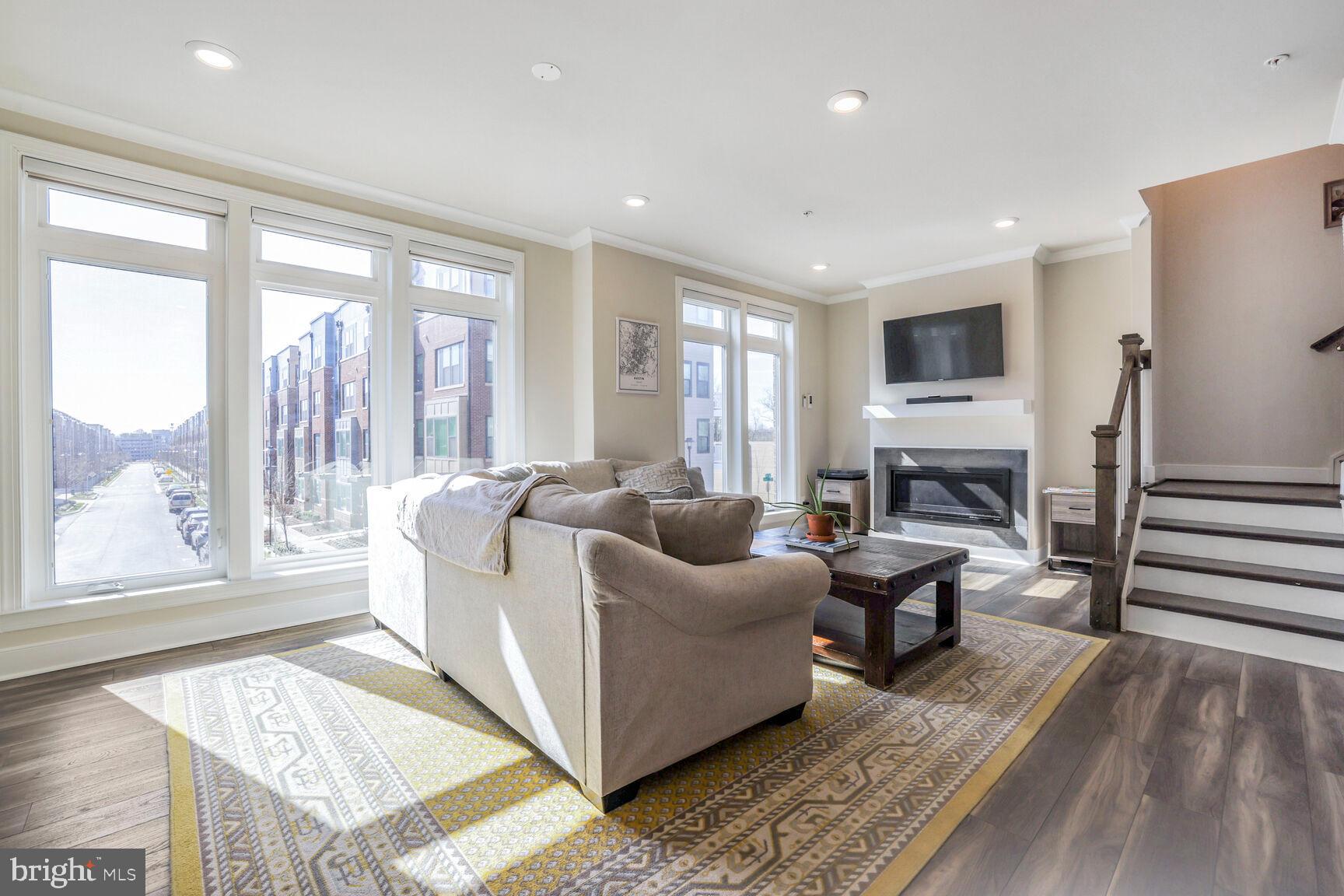 WESTSIDE AT SHADY GROVE - Residential