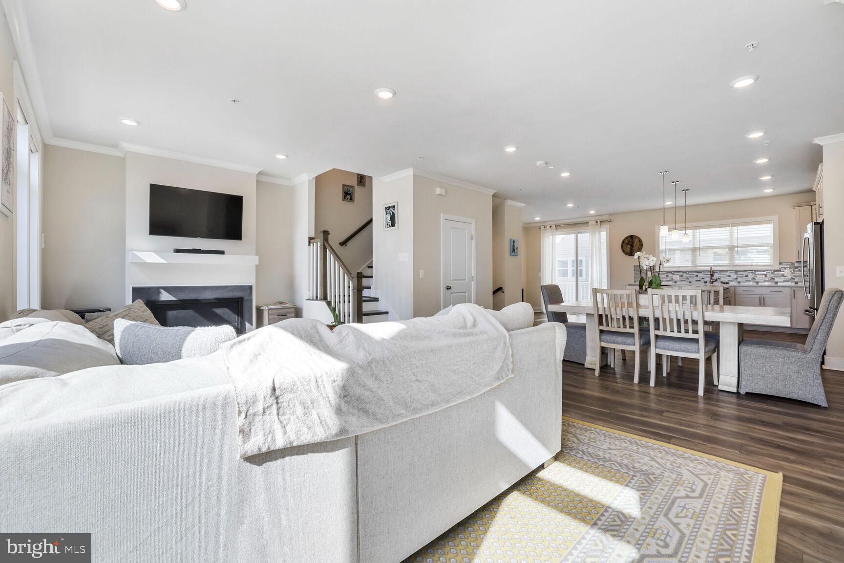 WESTSIDE AT SHADY GROVE - Residential