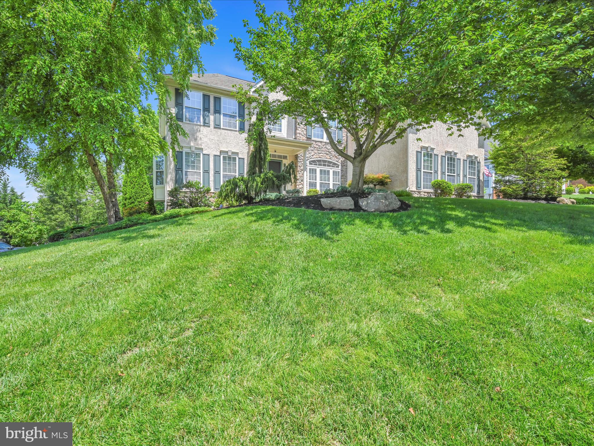 17 WINDING BROOK DRIVE