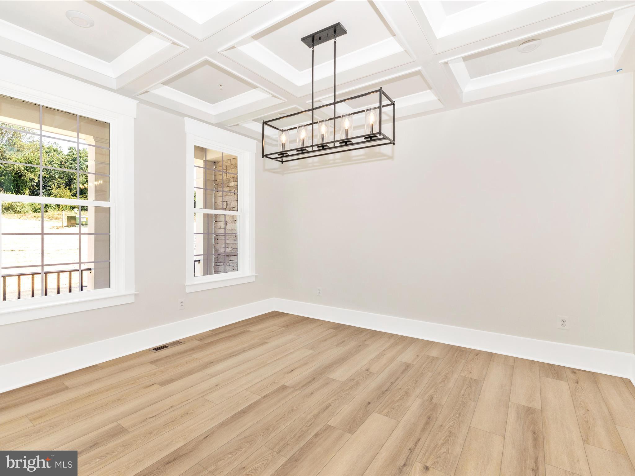 AMERICUS MANOR - Residential