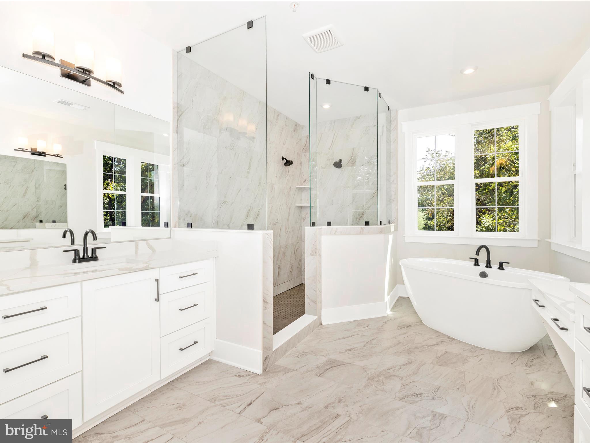 AMERICUS MANOR - Residential