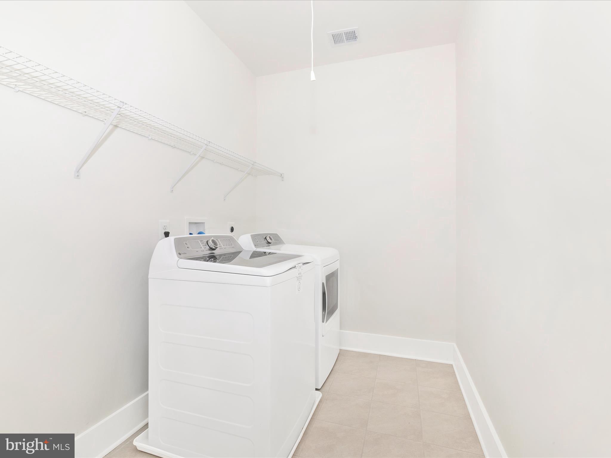 AMERICUS MANOR - Residential