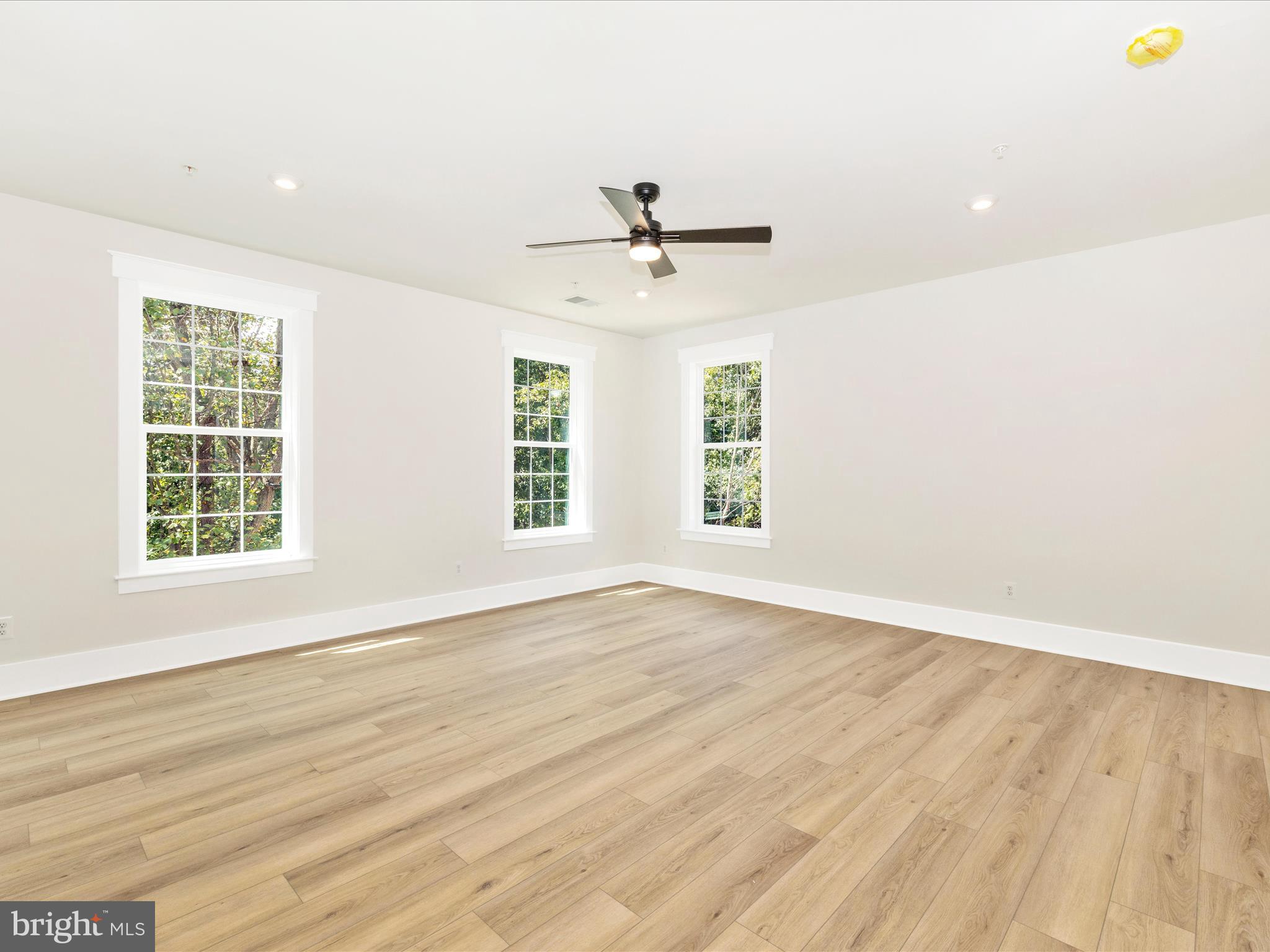 AMERICUS MANOR - Residential