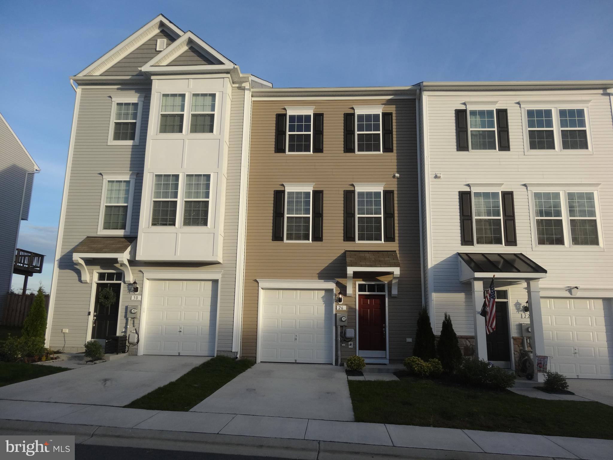 Beautiful 2 year old townhome in Falling Waters with 3 Bedrooms and 2.5 Baths with granite countertops and stainless steel appliances. Spacious master bedroom with a large walk in closet and its own full bath with double vanity. No pets and No smoking. Home also has a 1 car garage for covered parking, call Richard @ 304-596-1808 to schedule your showing today!