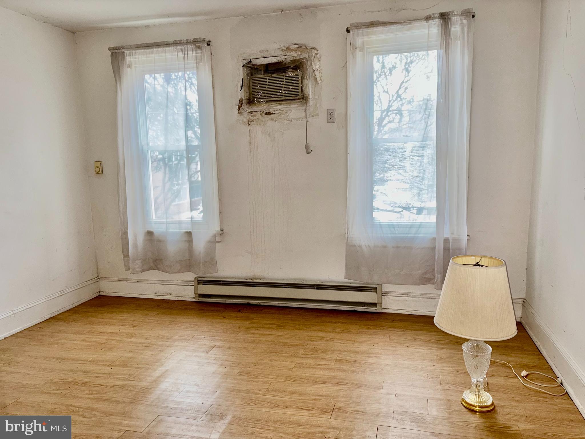PHILADELPHIA (SOUTH) - Residential