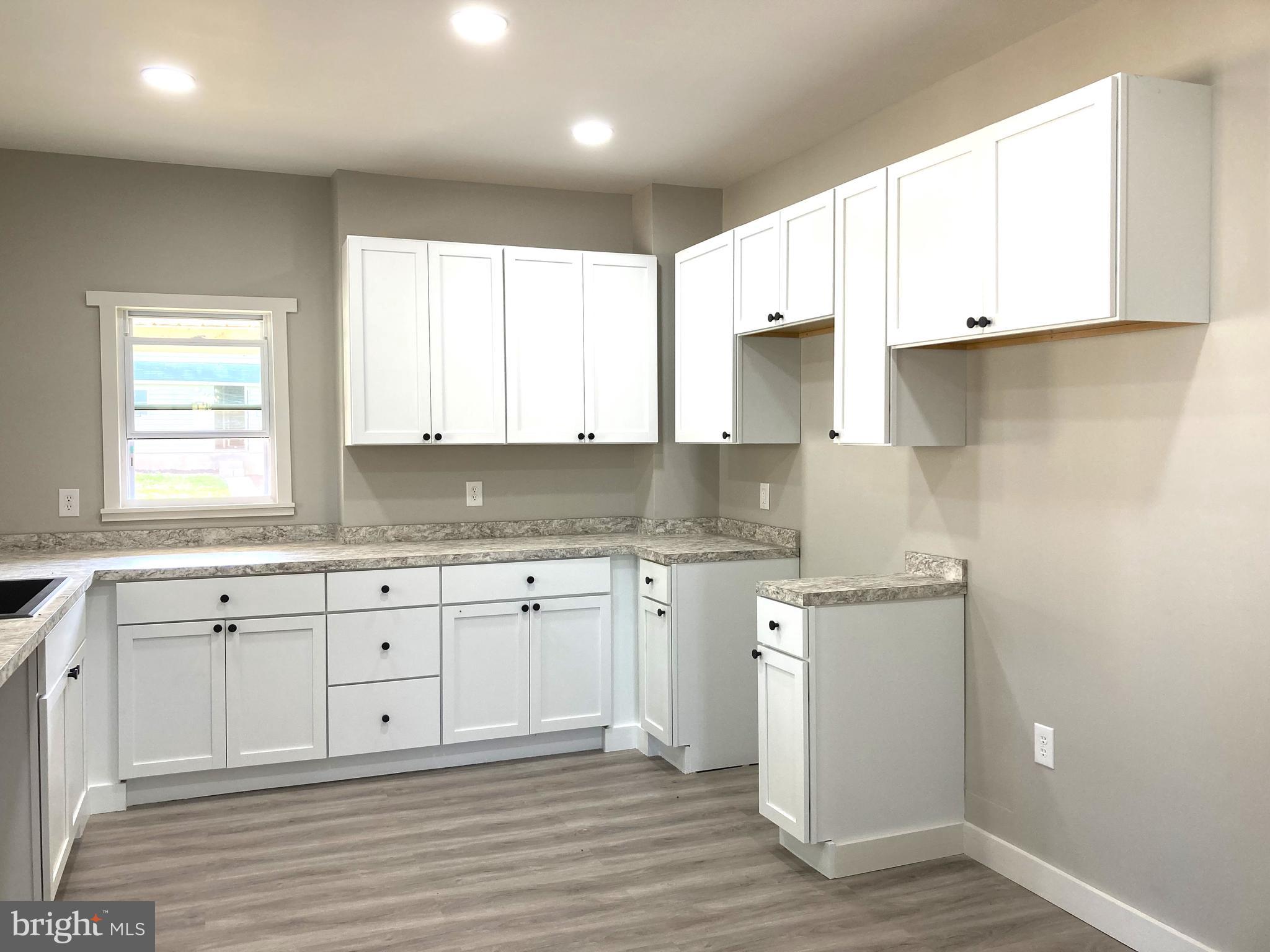 NEWPORT - Residential