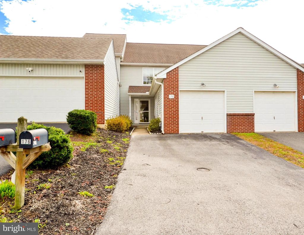 Photo of 176 Steven Lane, WILMINGTON, DE 19808 (MLS # DENC2091212)