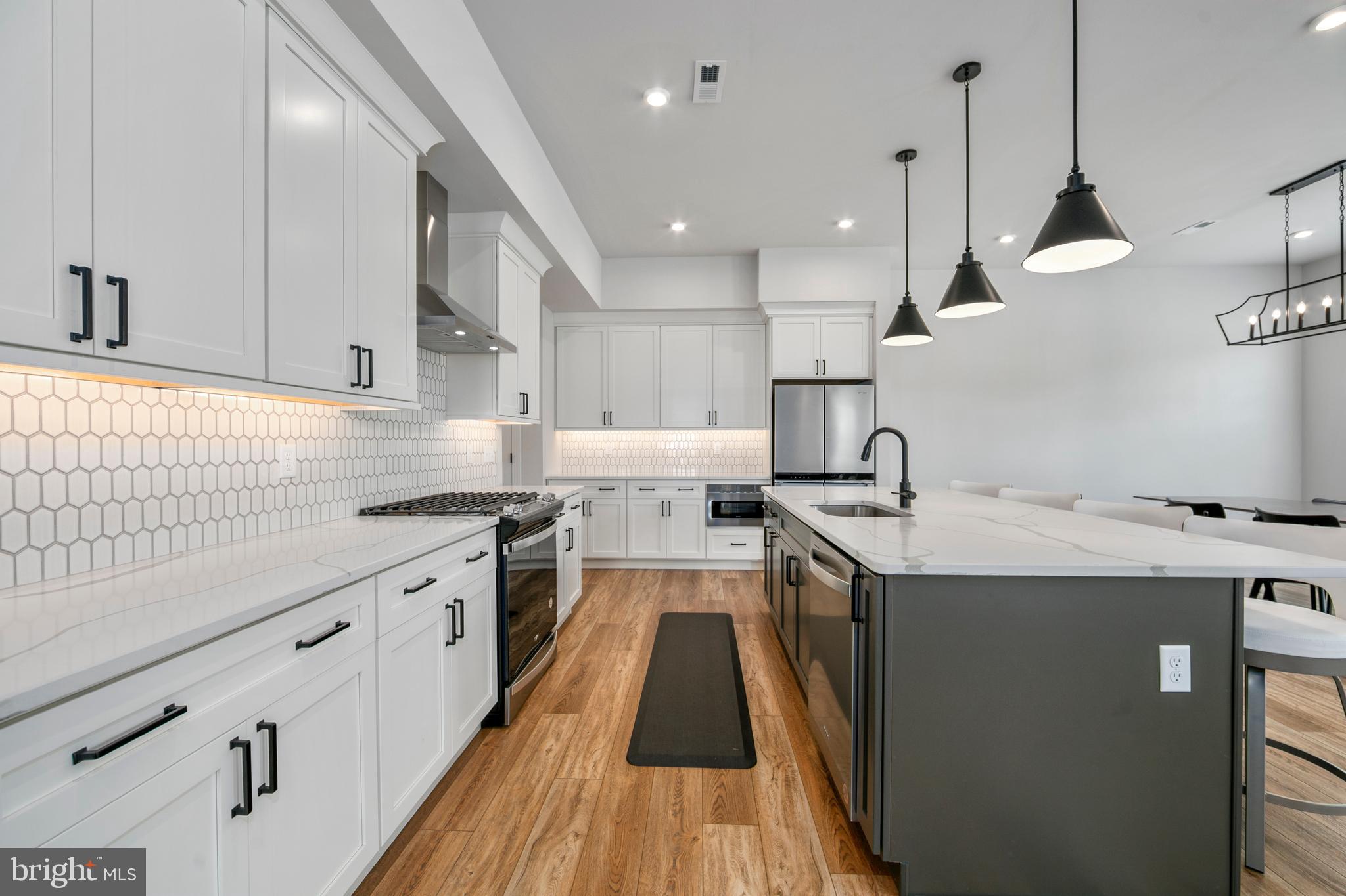 MEDFORD RUN - Residential