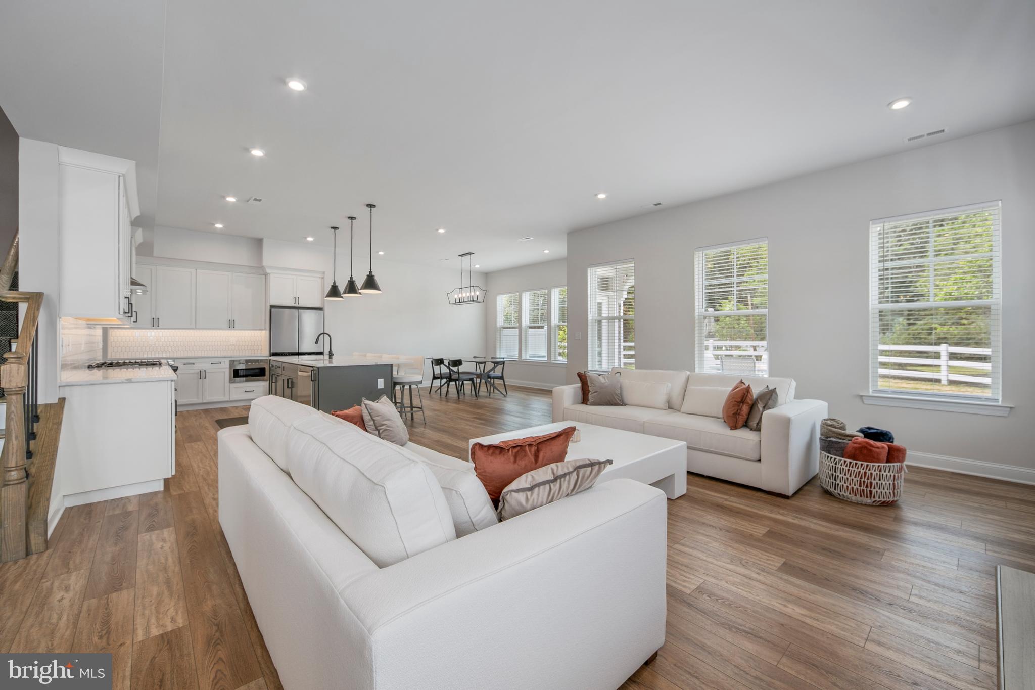 MEDFORD RUN - Residential