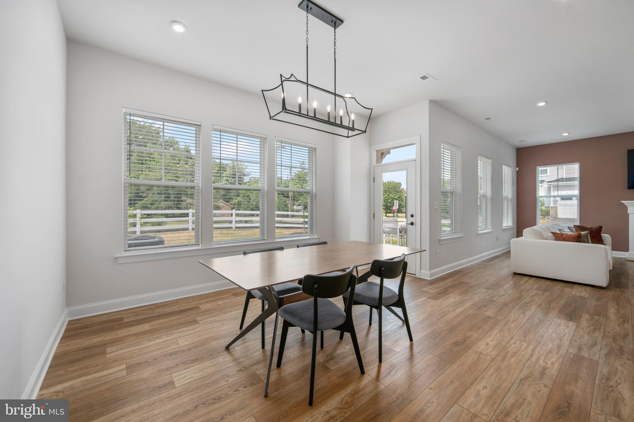 MEDFORD RUN - Residential