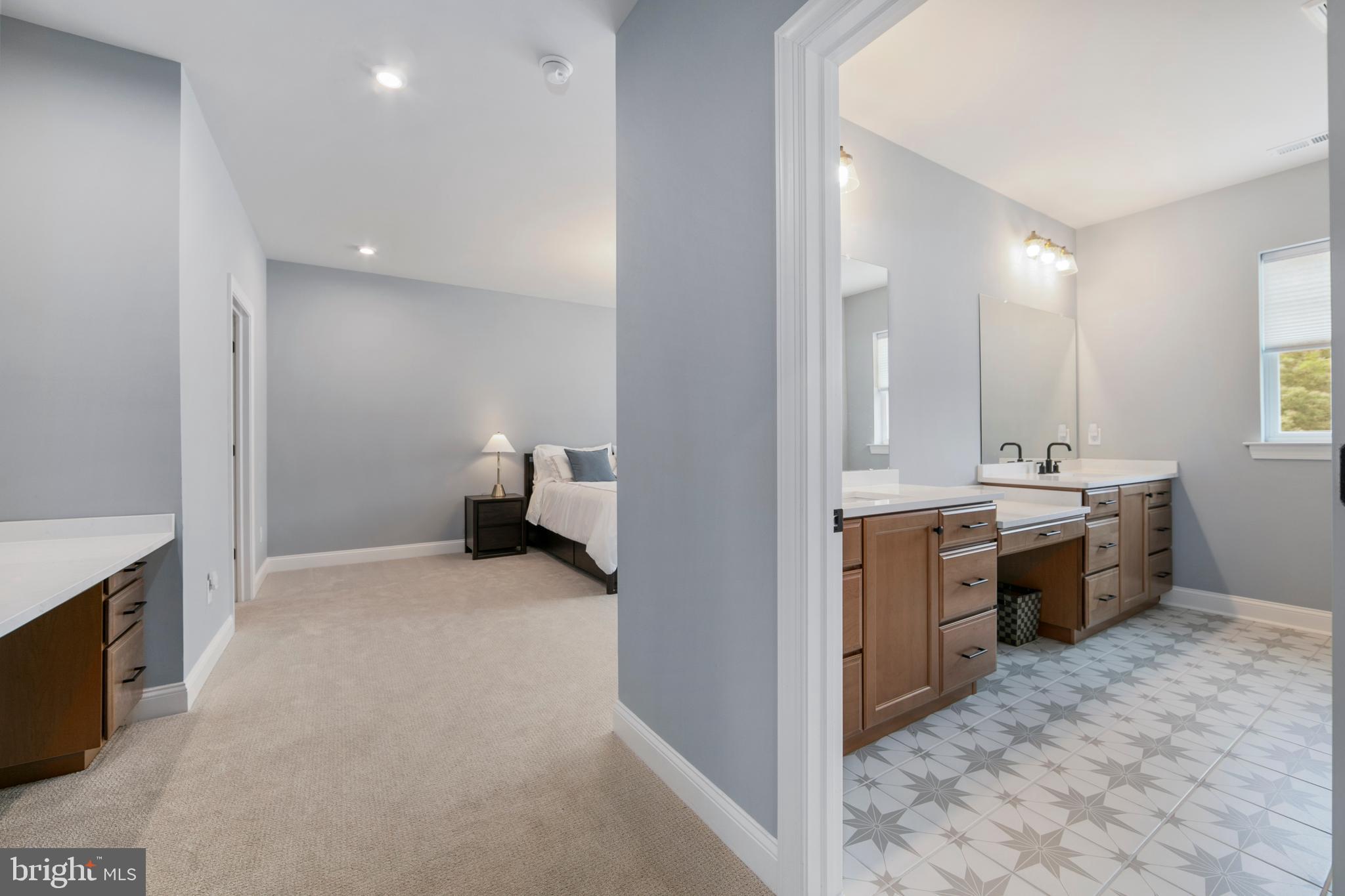 MEDFORD RUN - Residential