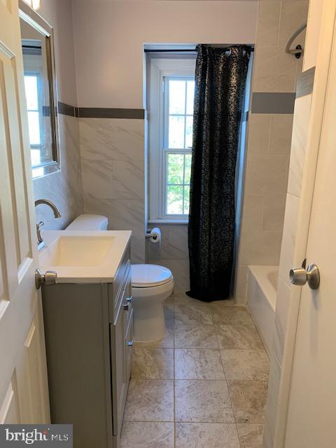 HOLLAND HILL - Residential