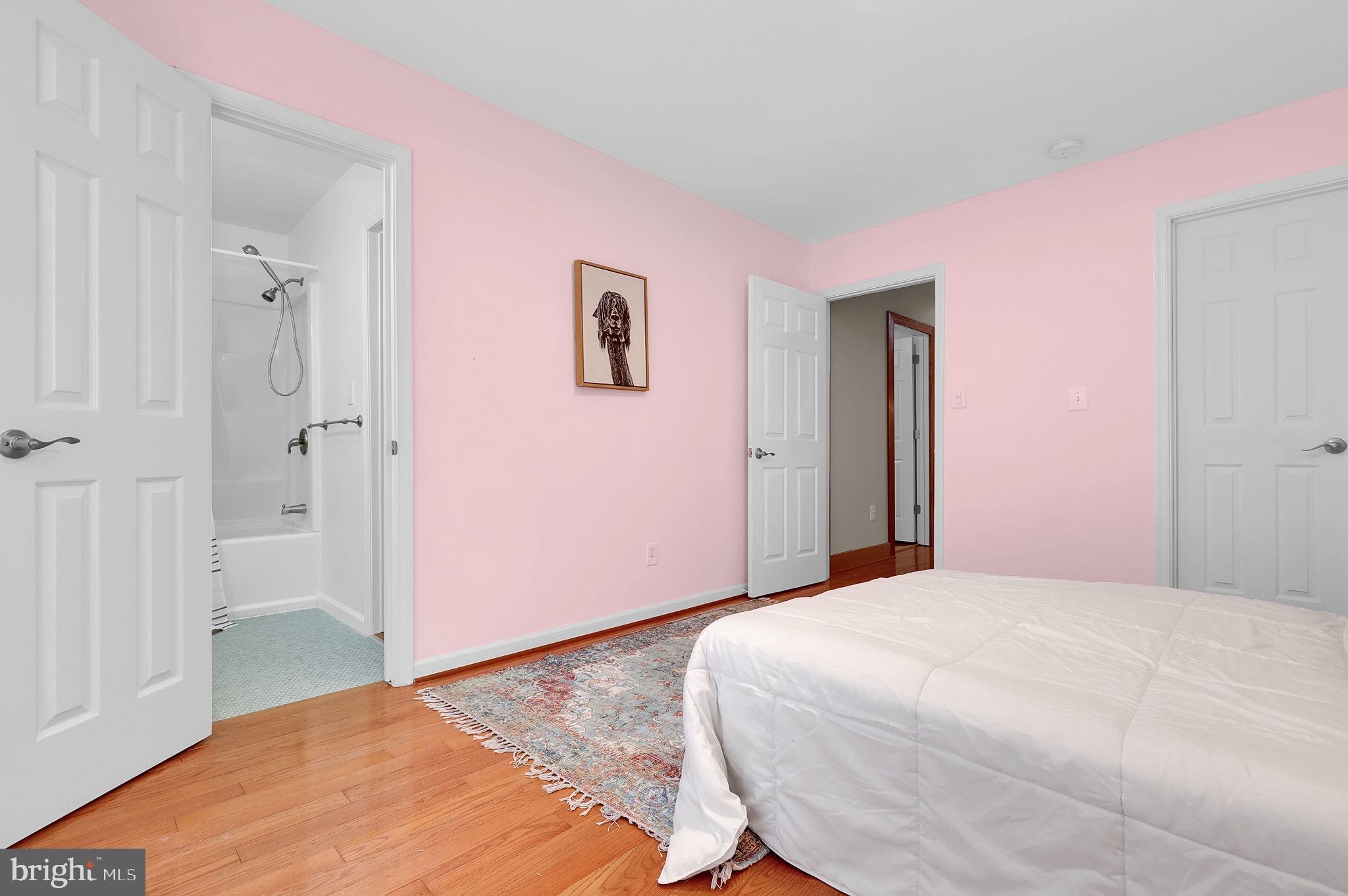 HARLOW - Residential