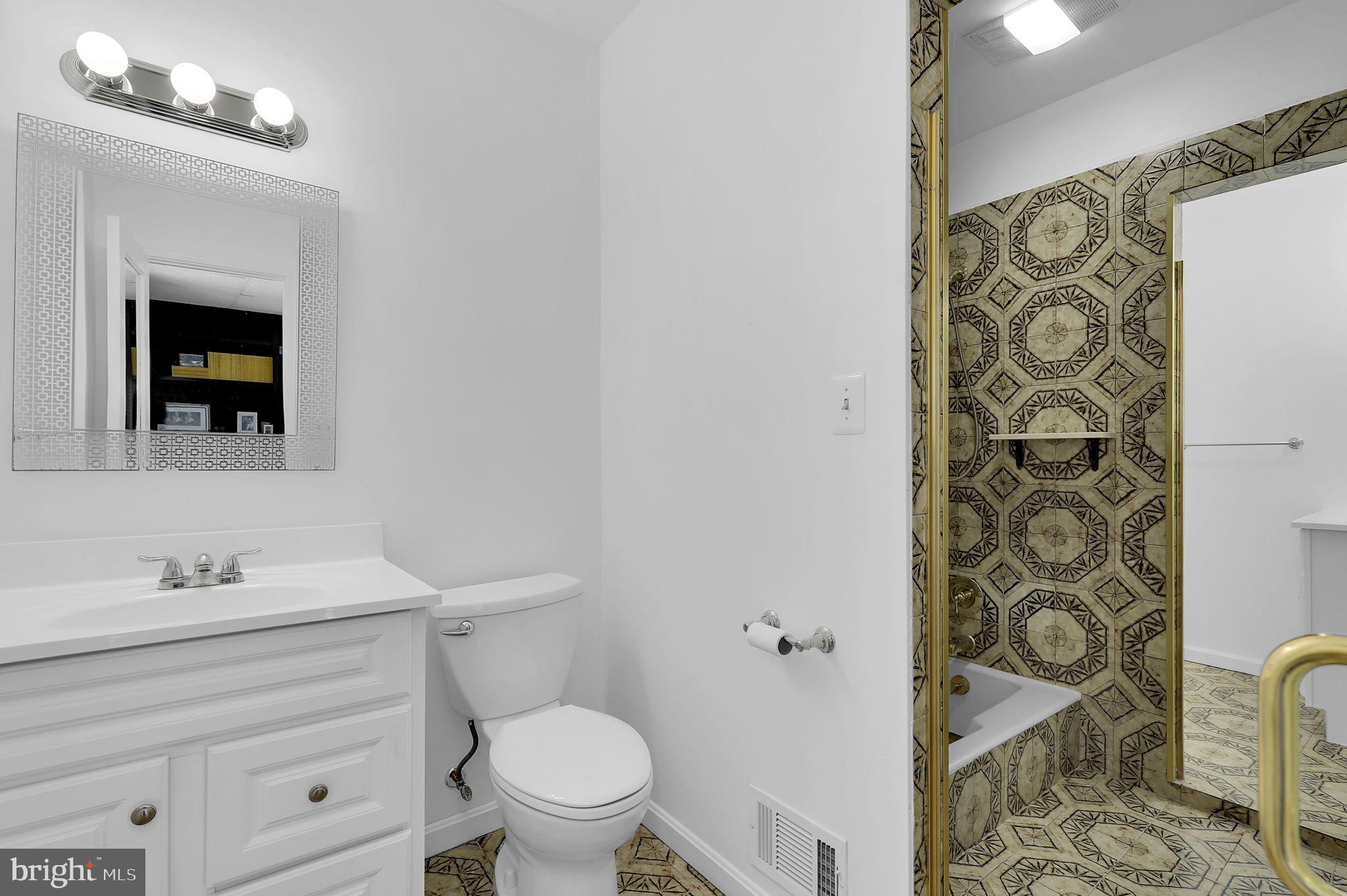 HARLOW - Residential