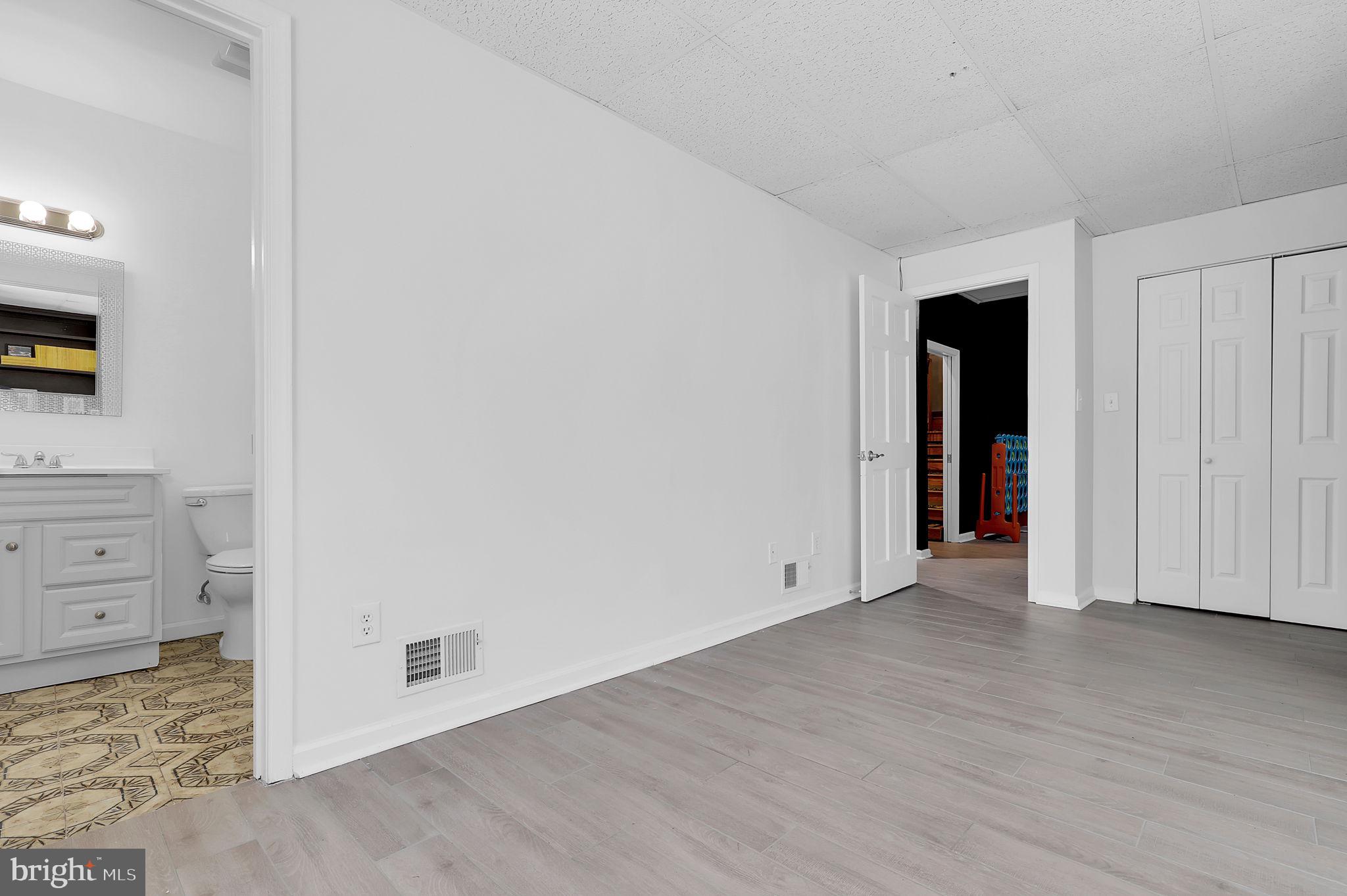 HARLOW - Residential