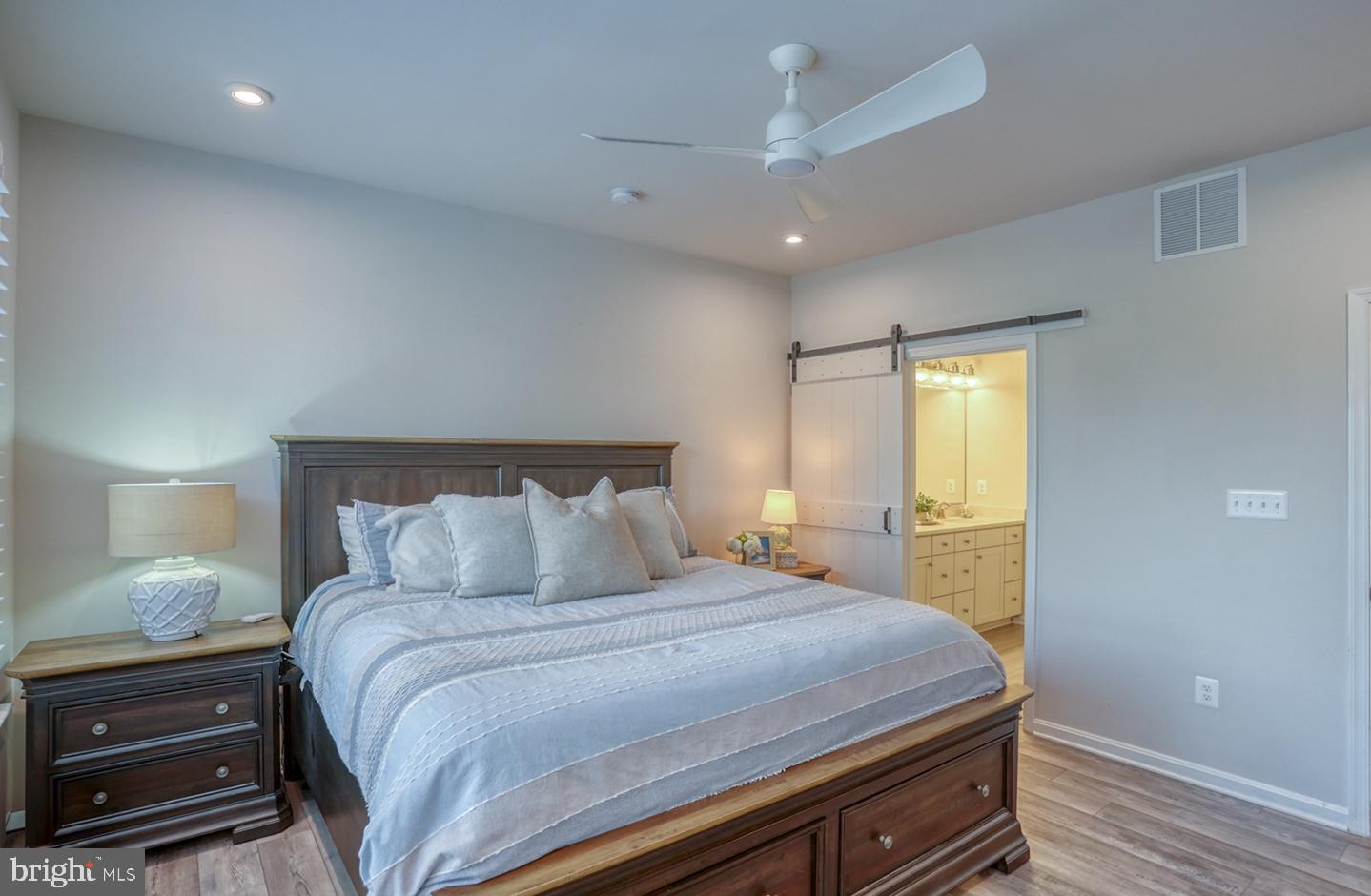 OYSTER COVE - Residential Lease