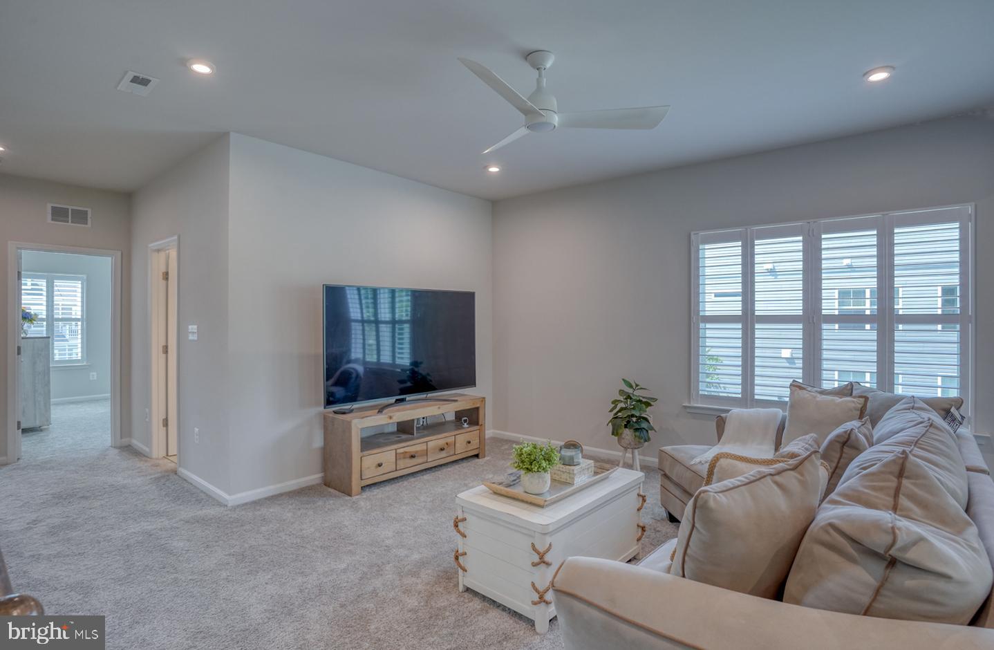 OYSTER COVE - Residential Lease